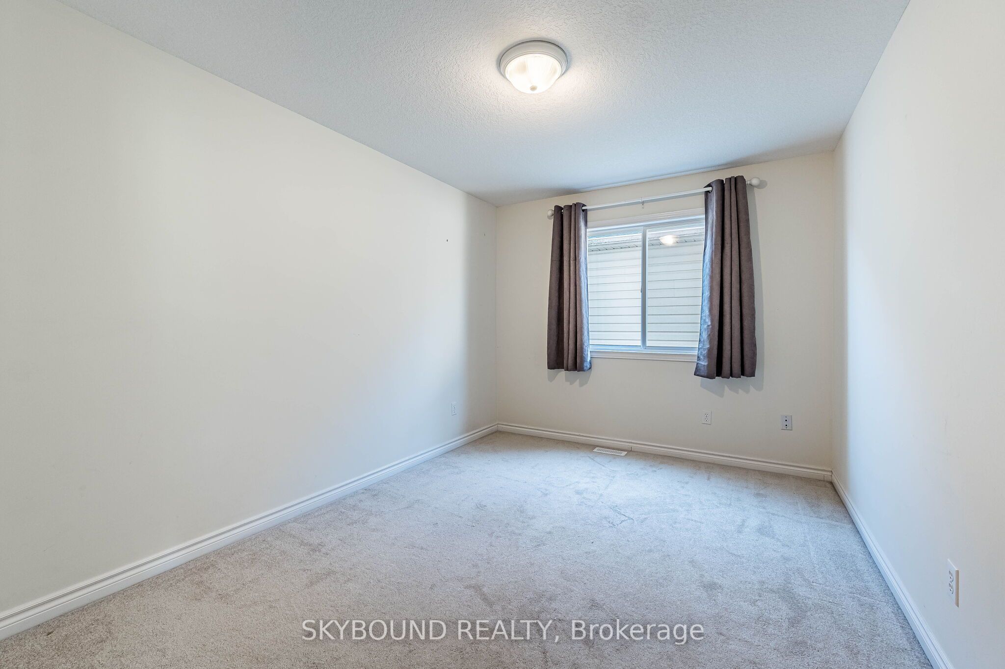 735 Karlsfeld Road Property Photo 34