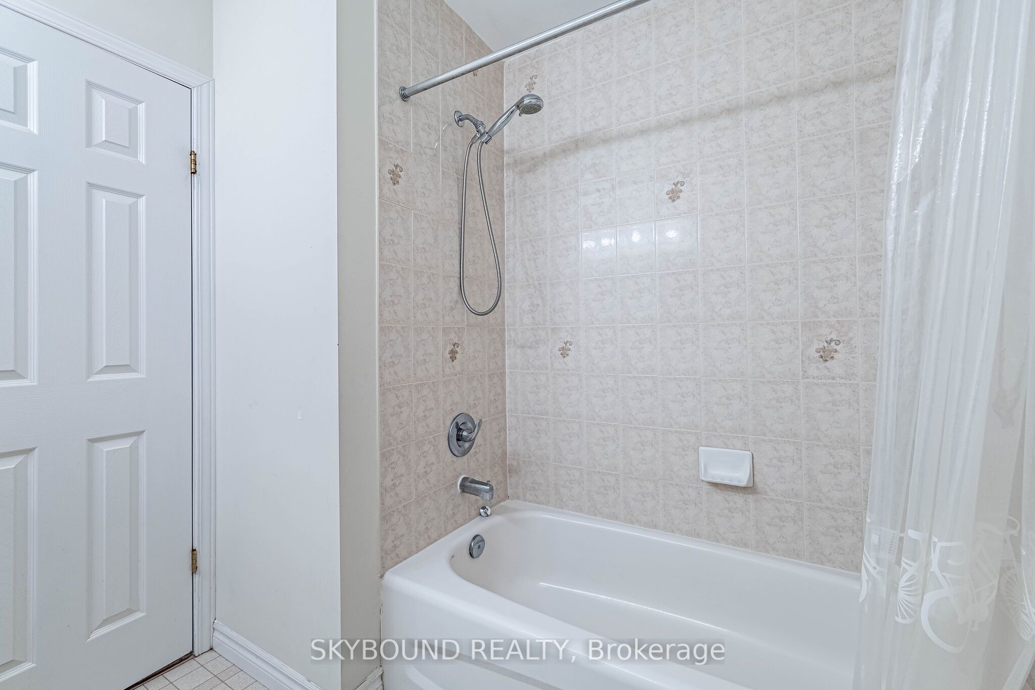 735 Karlsfeld Road Property Photo 38