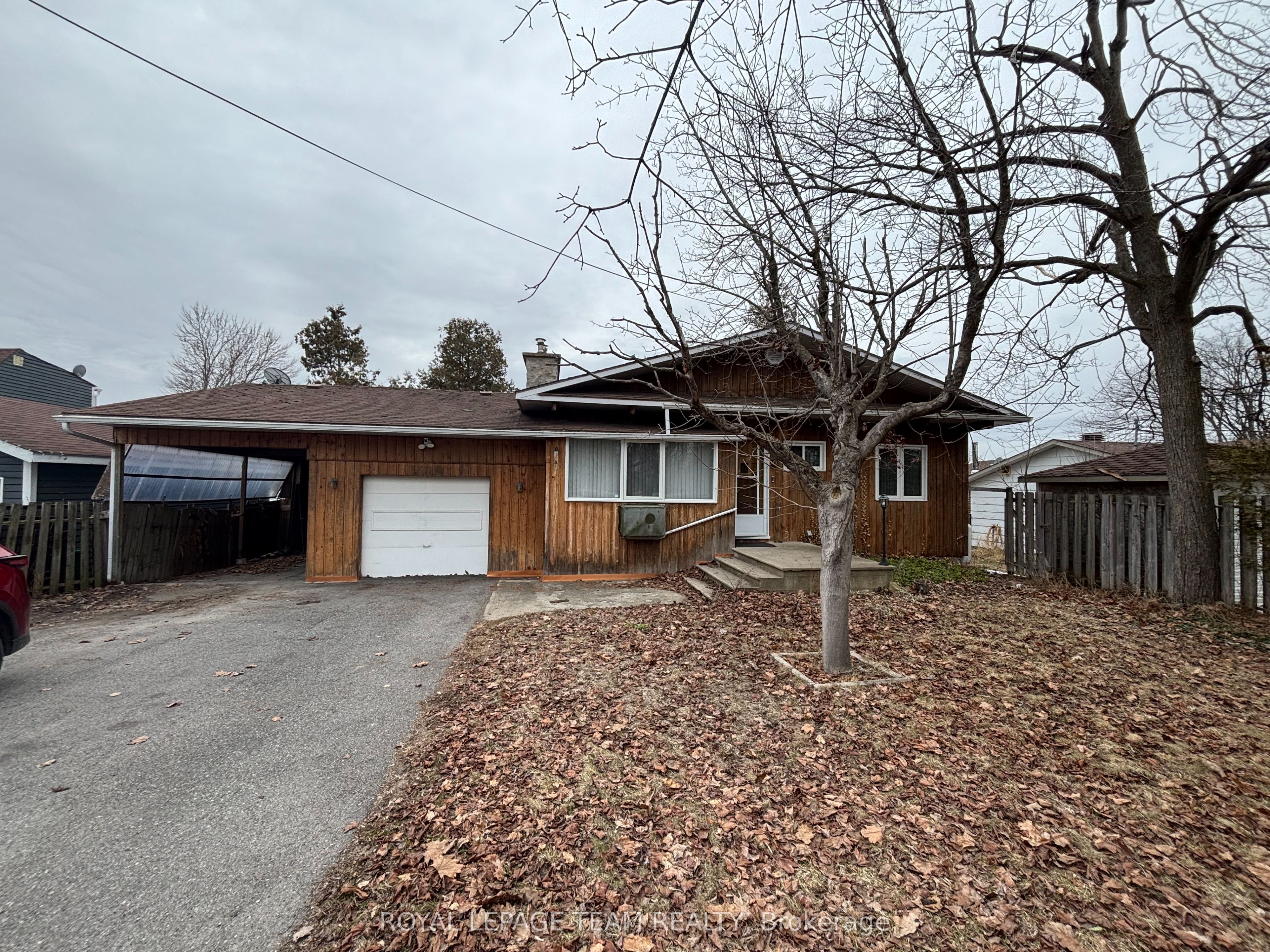3670 River Road Property Photo 6