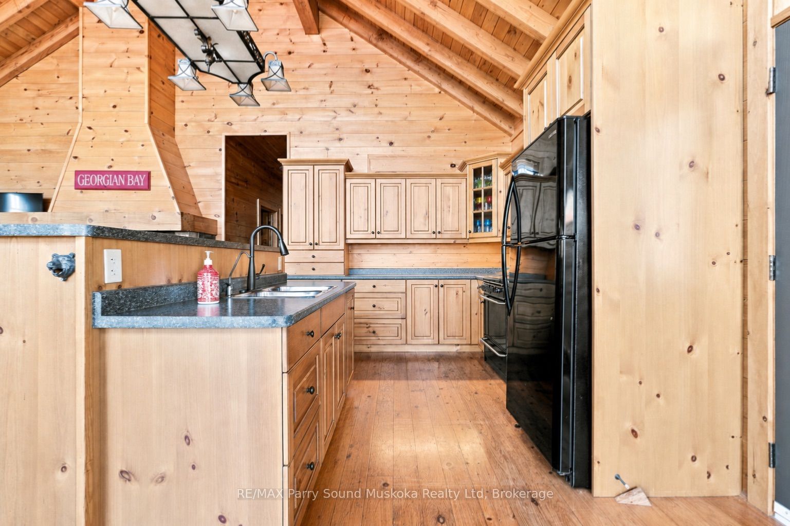 43 15c Island Property Photo 7