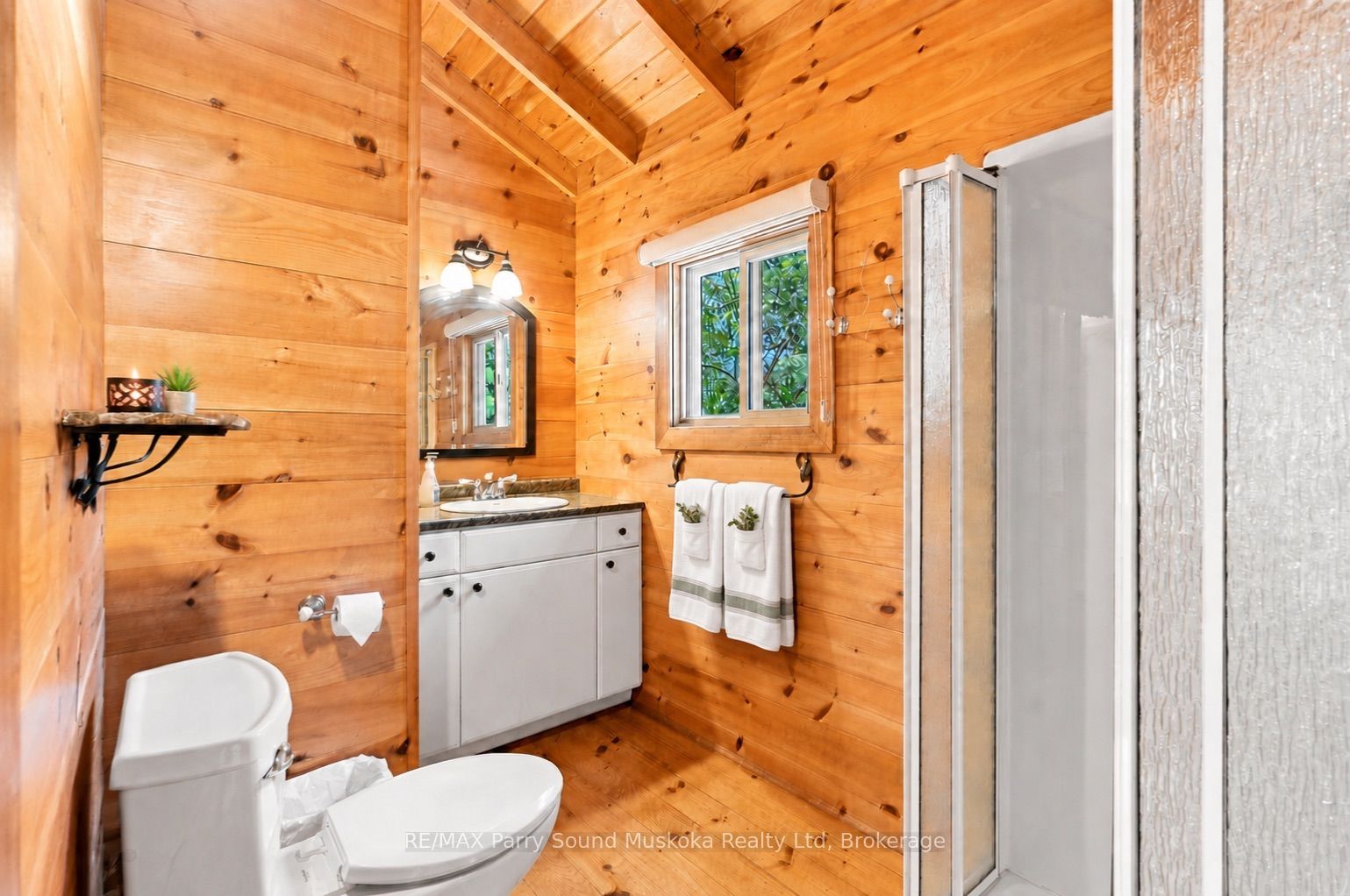 43 15c Island Property Photo 17