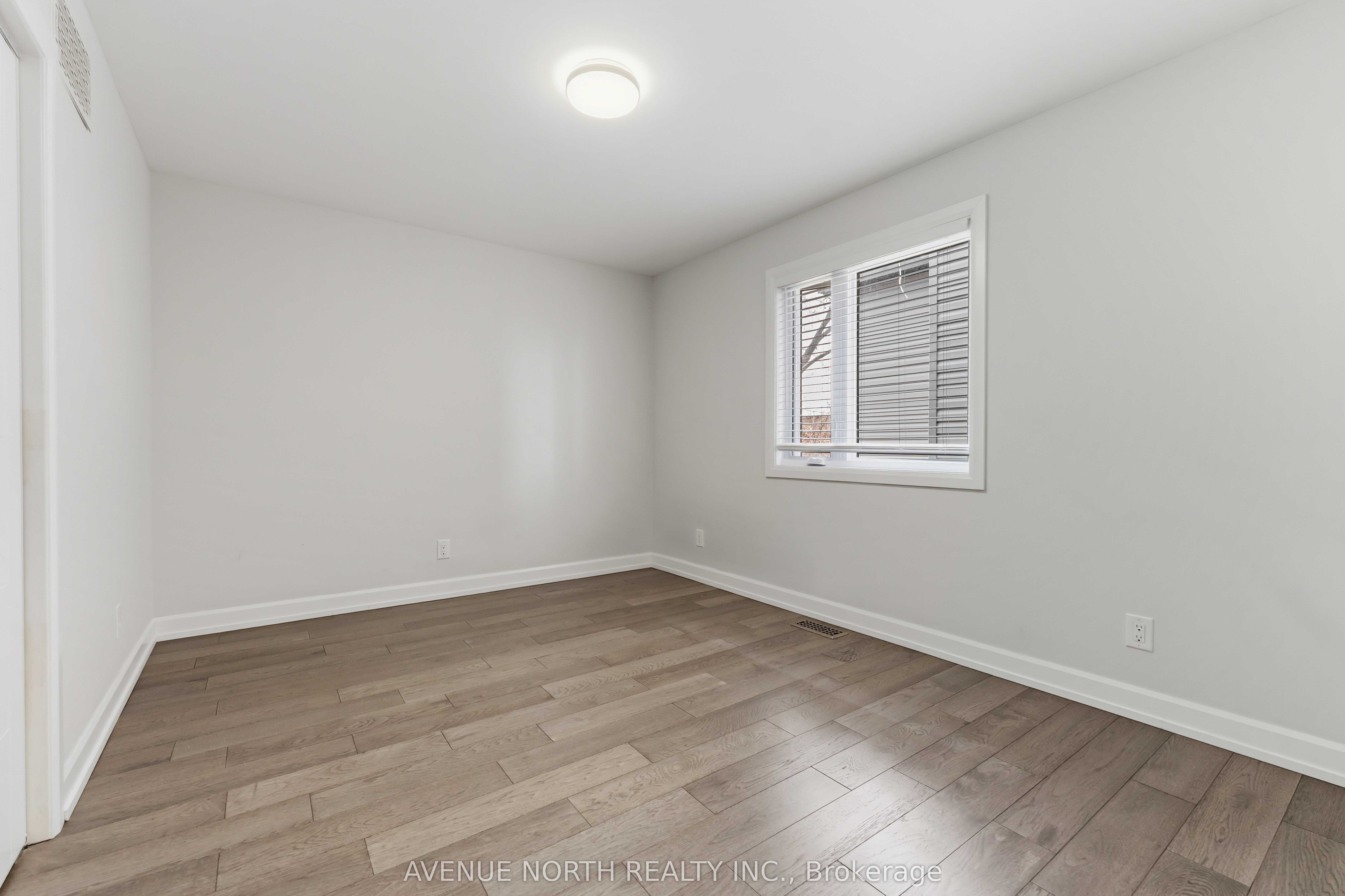 A-2676 Ayers Avenue Property Photo 17