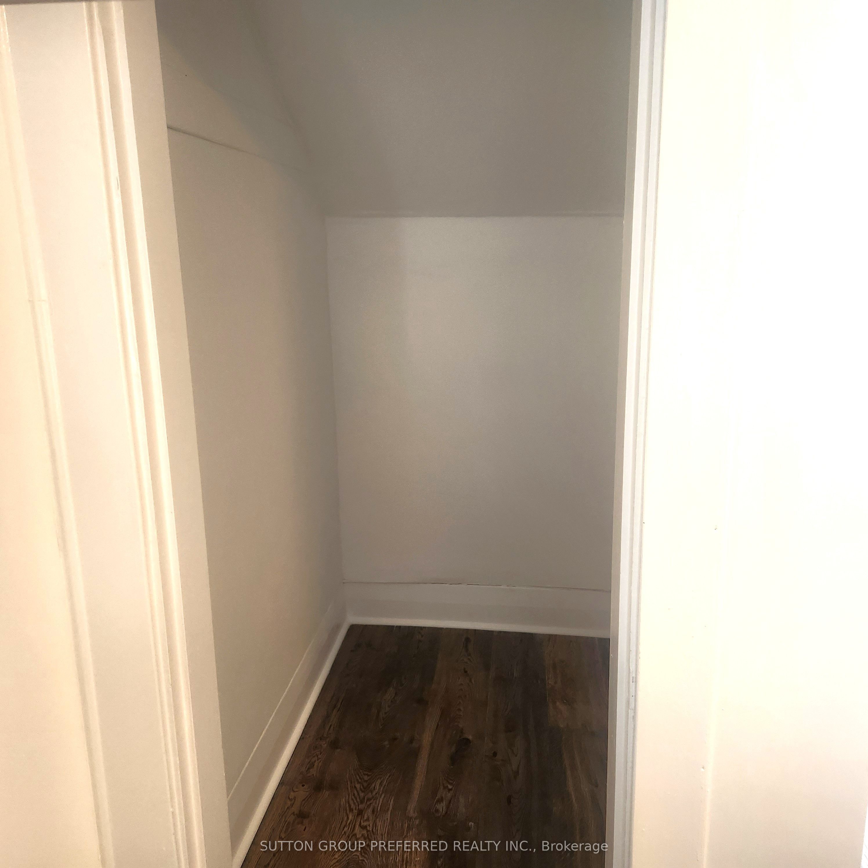 312 Wharncliffe Road S Upper Unit Property Photo 7