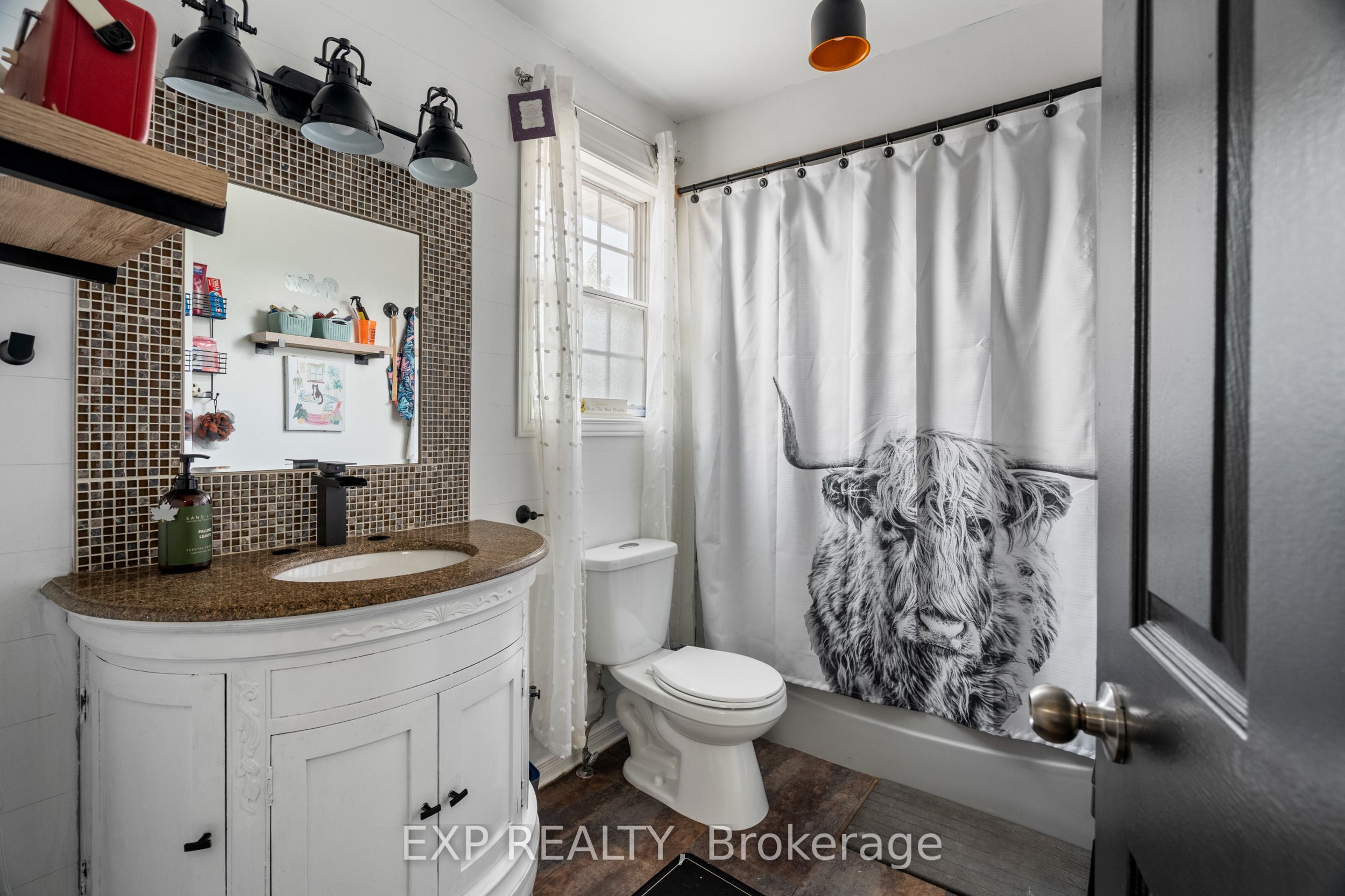 939 Daytona Drive Property Photo 18