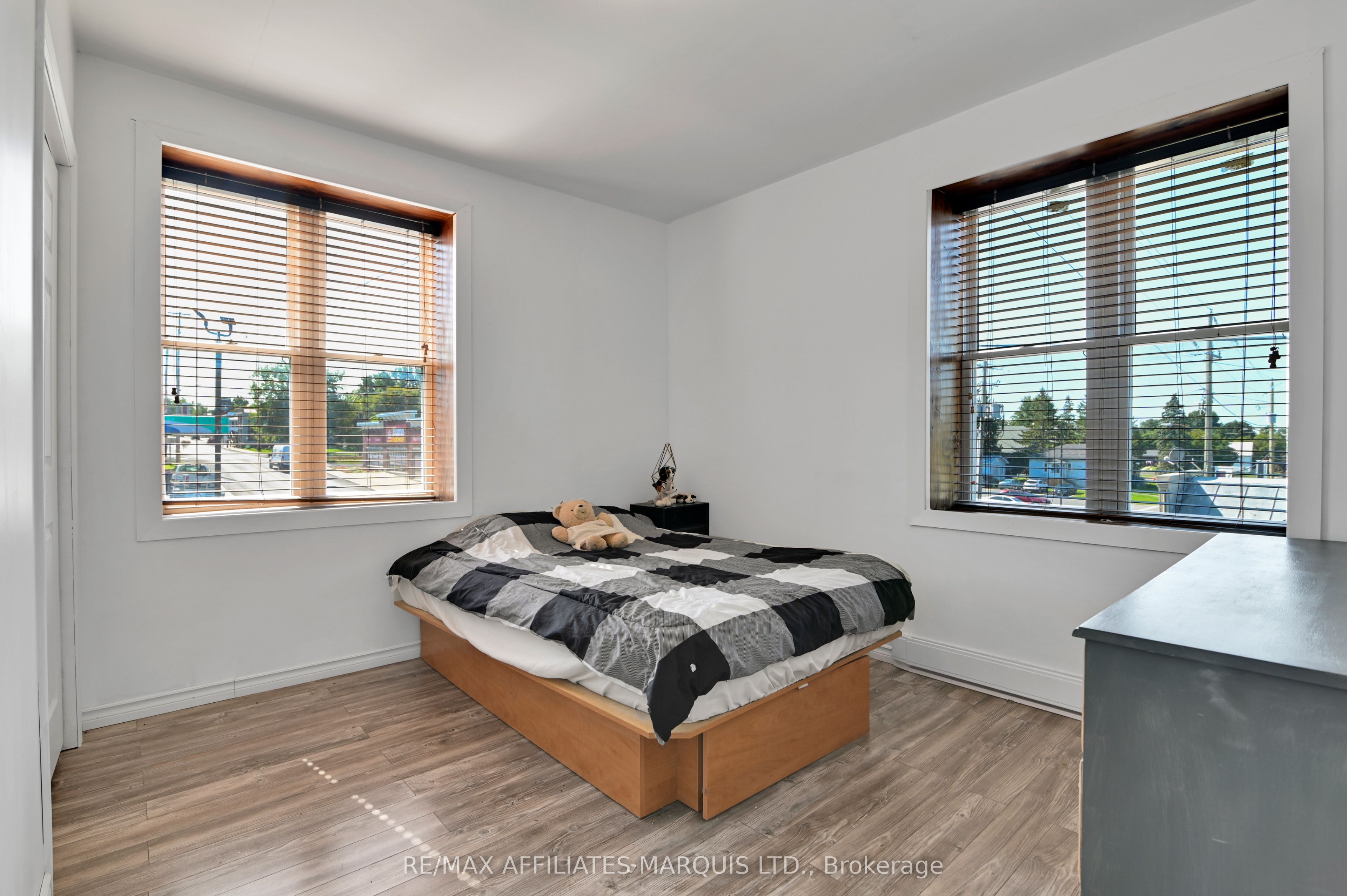 1 Mechanic Street E Property Photo 17