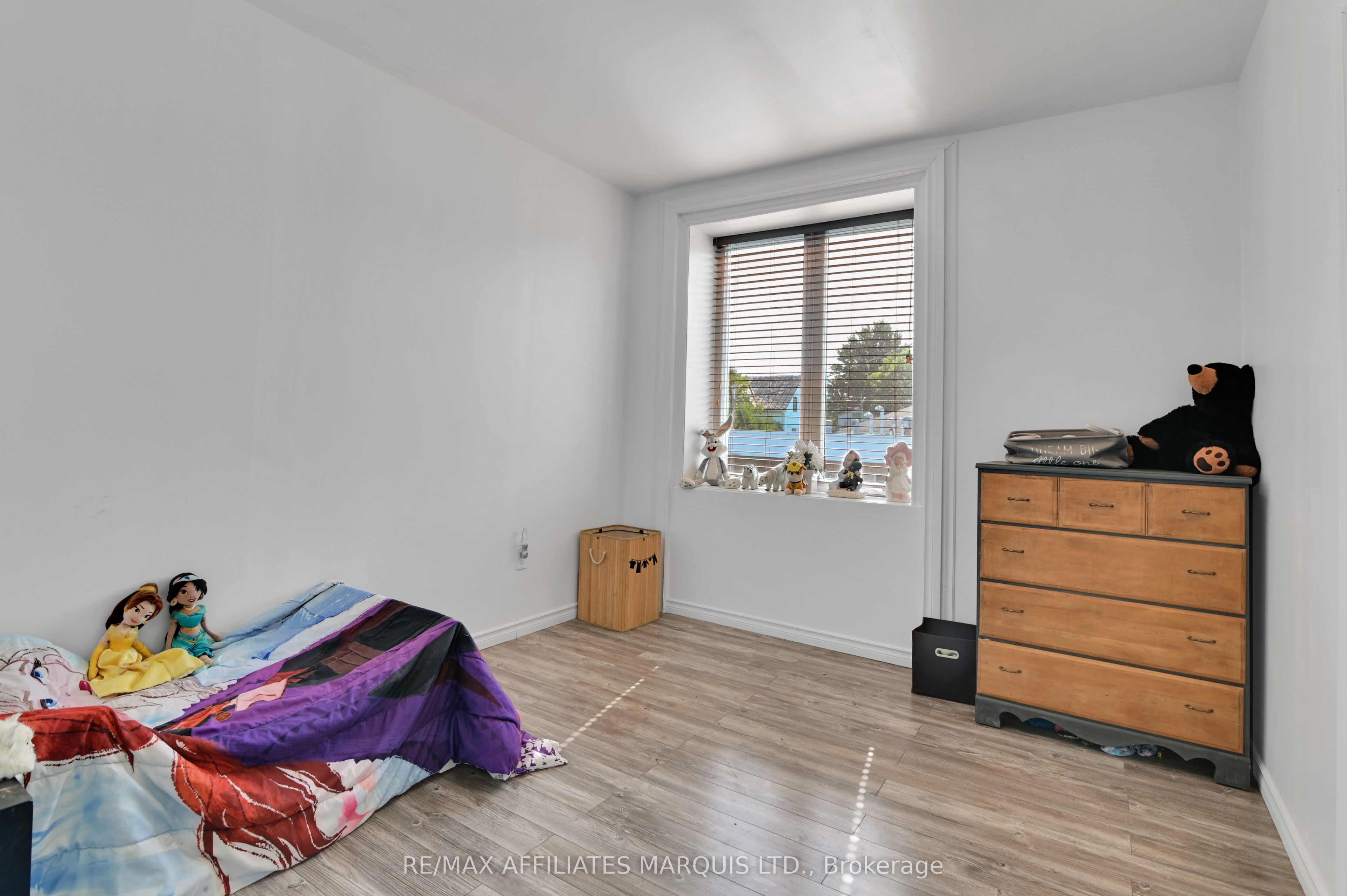 1 Mechanic Street E Property Photo 18