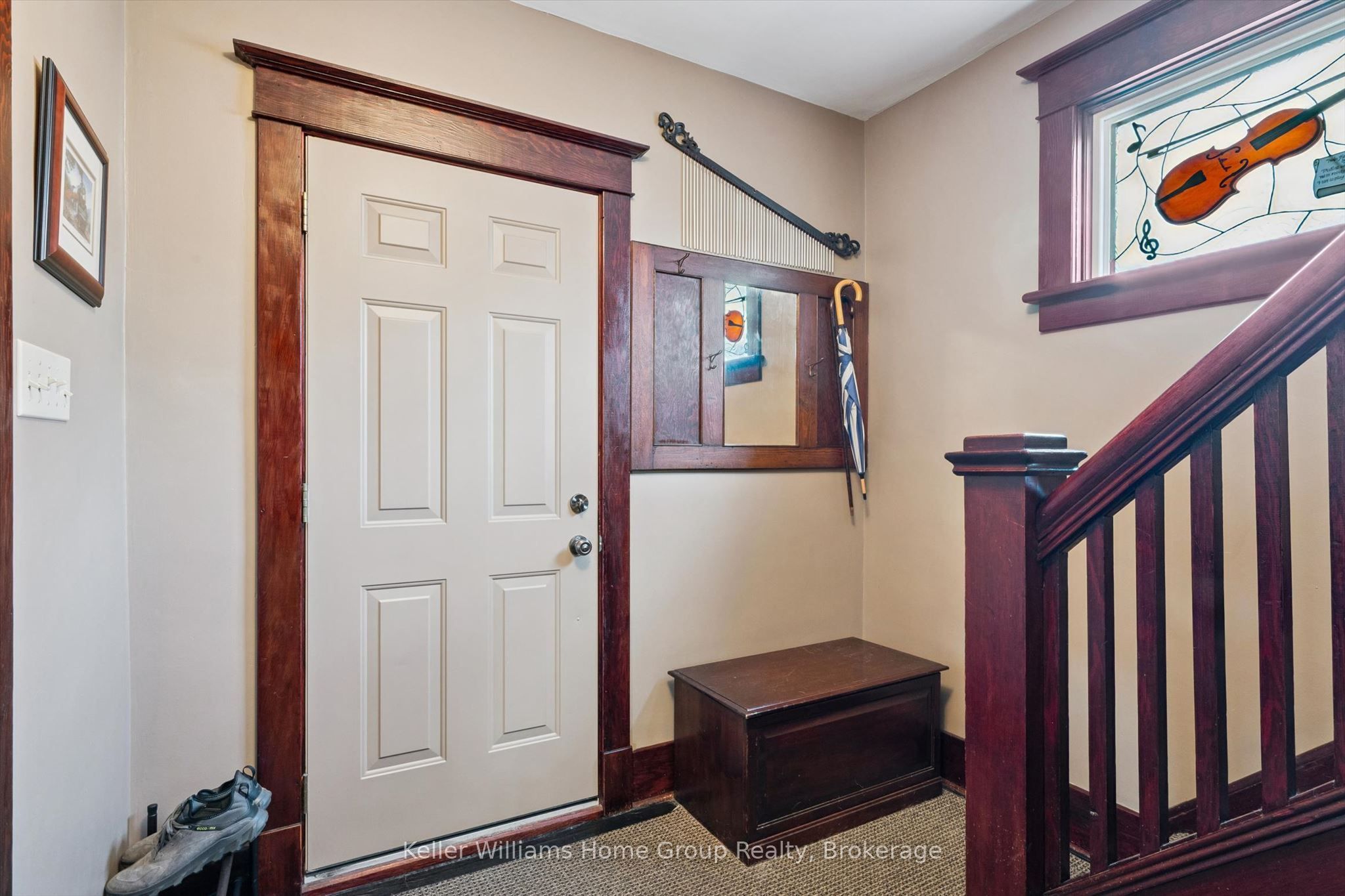 330 Angus Street Property Photo 7