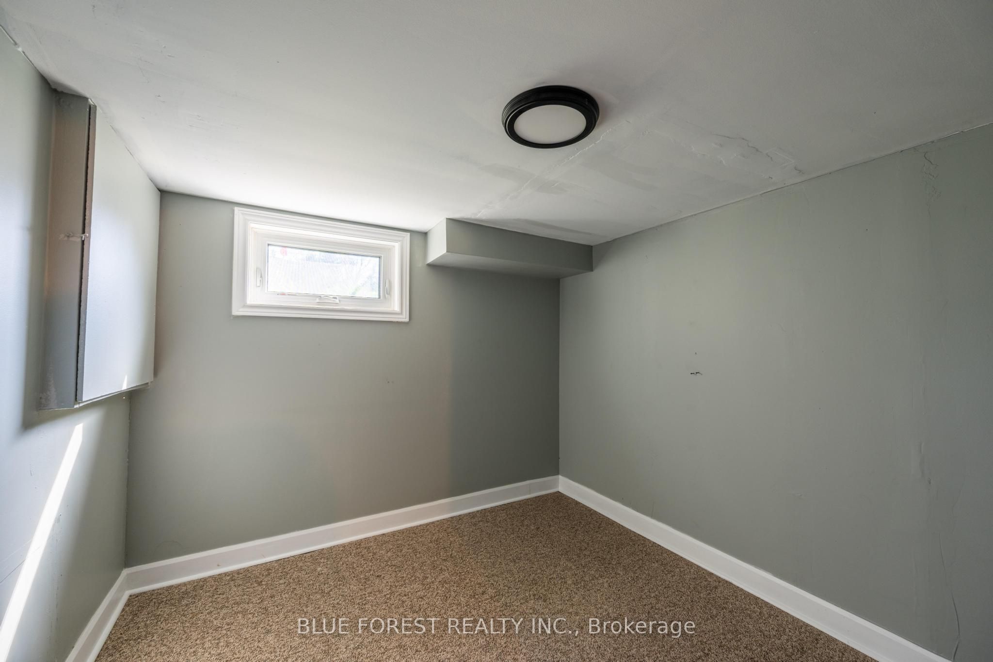 751 Curry Street Property Photo 13