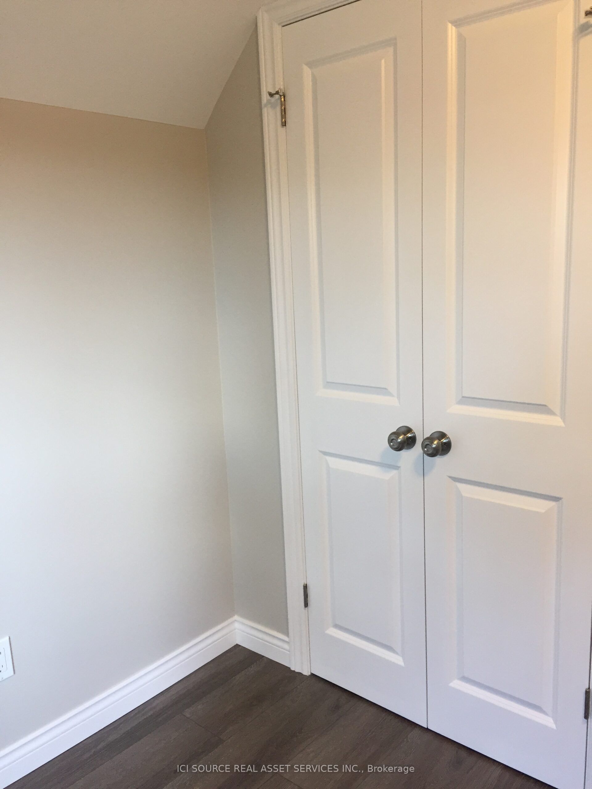 692 Lincoln Road Property Photo 11