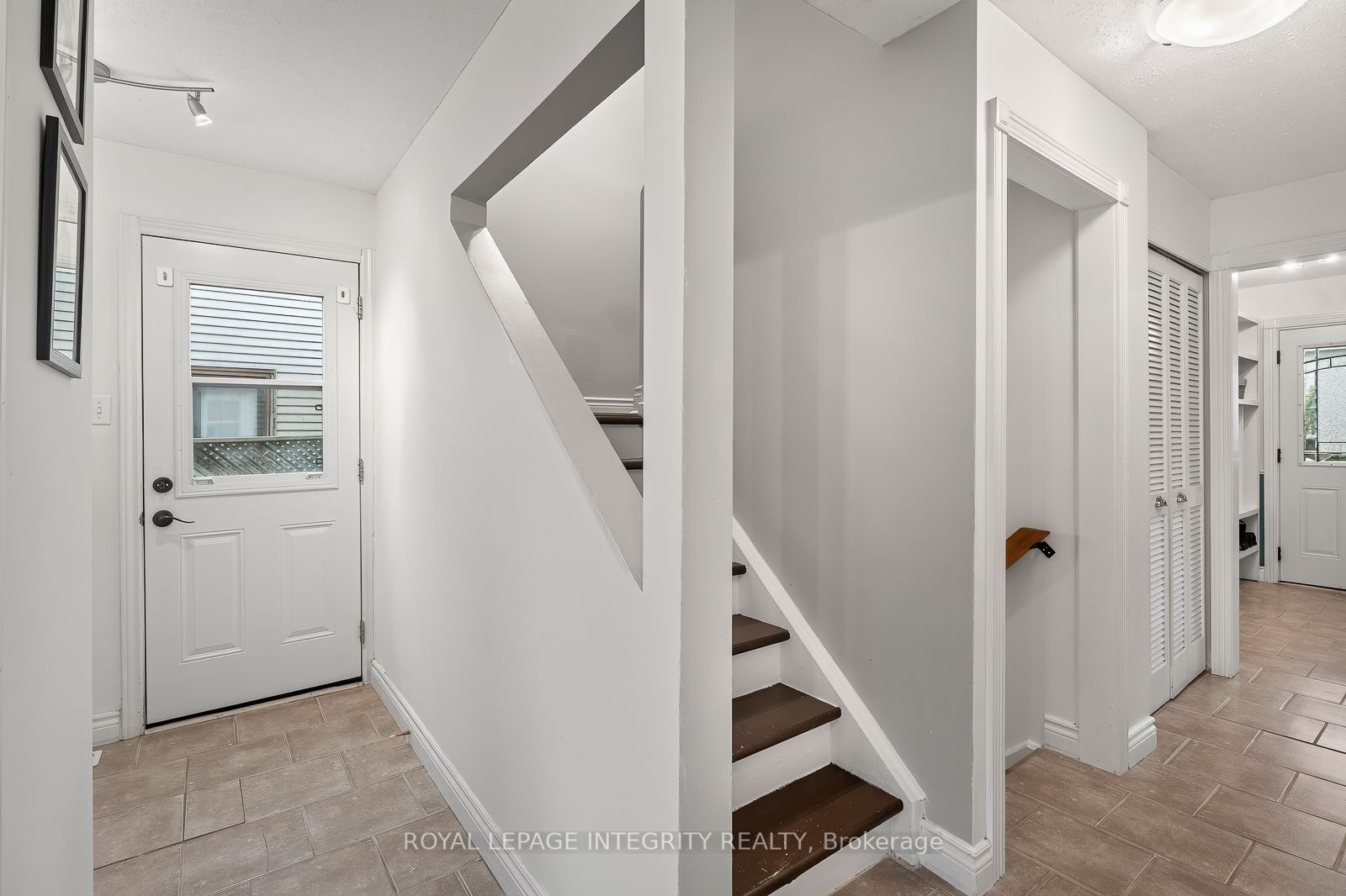 30 Sumner Street Property Photo 17