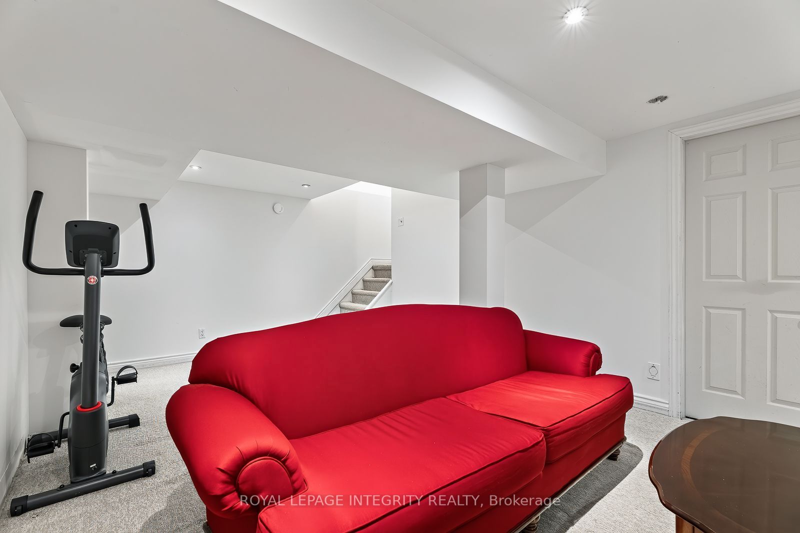 30 Sumner Street Property Photo 40