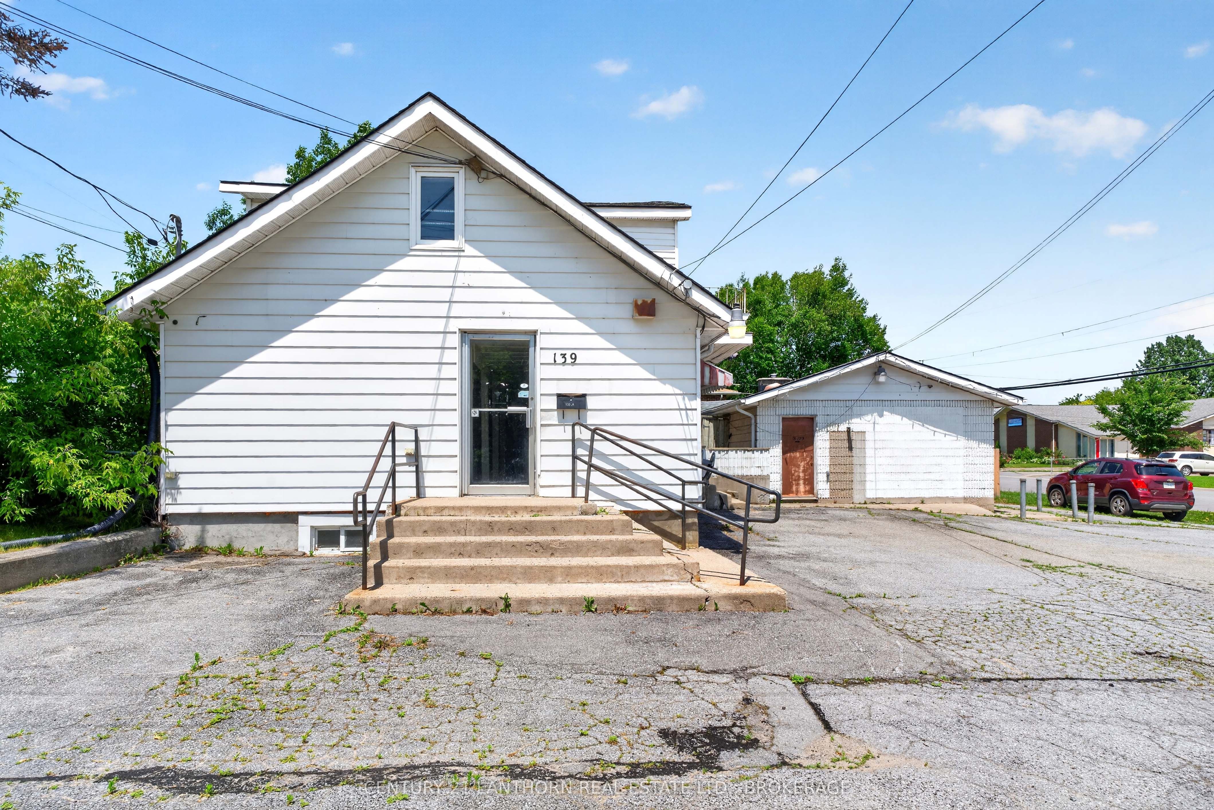 139 Drennan Street Property Photo 2