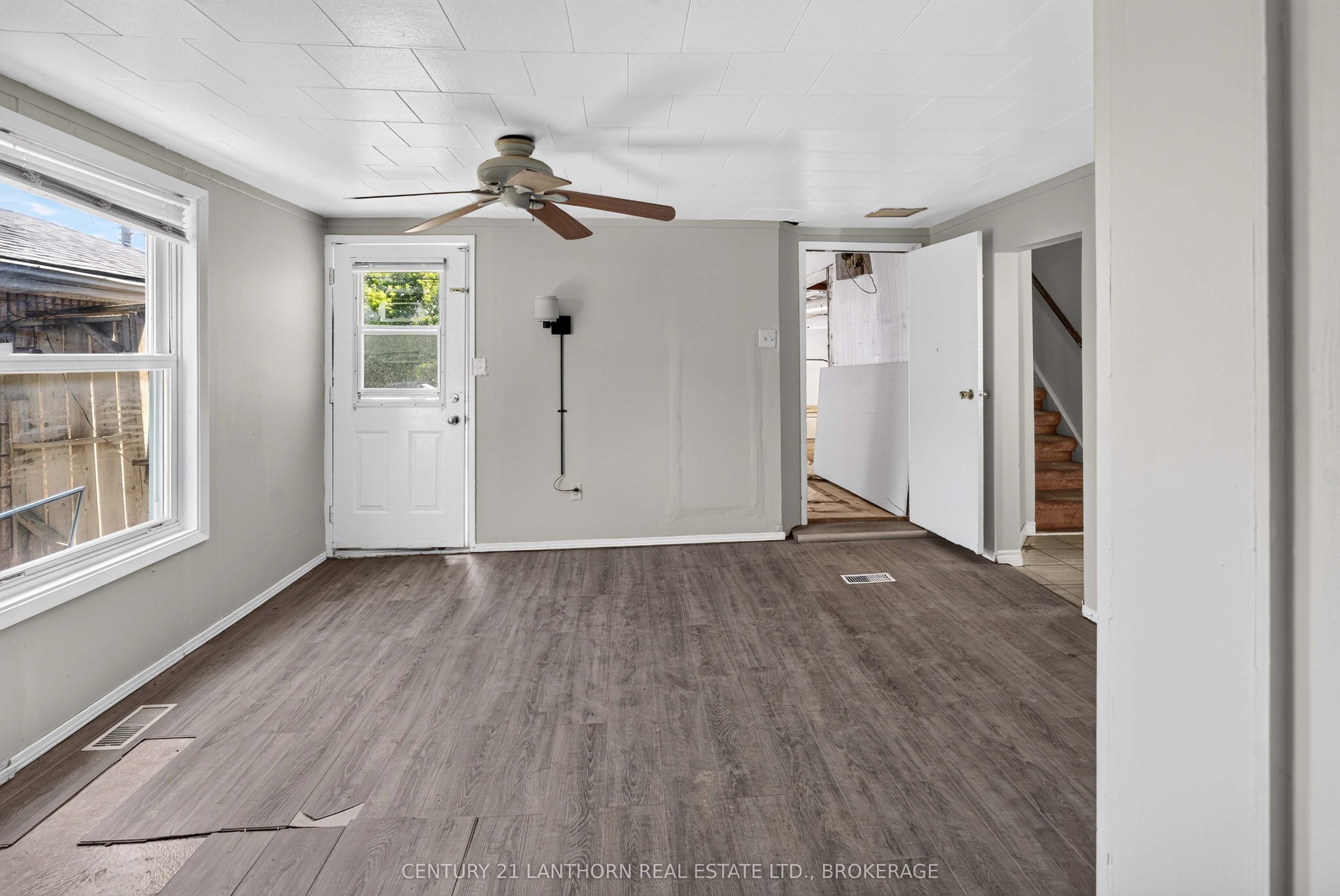 139 Drennan Street Property Photo 5