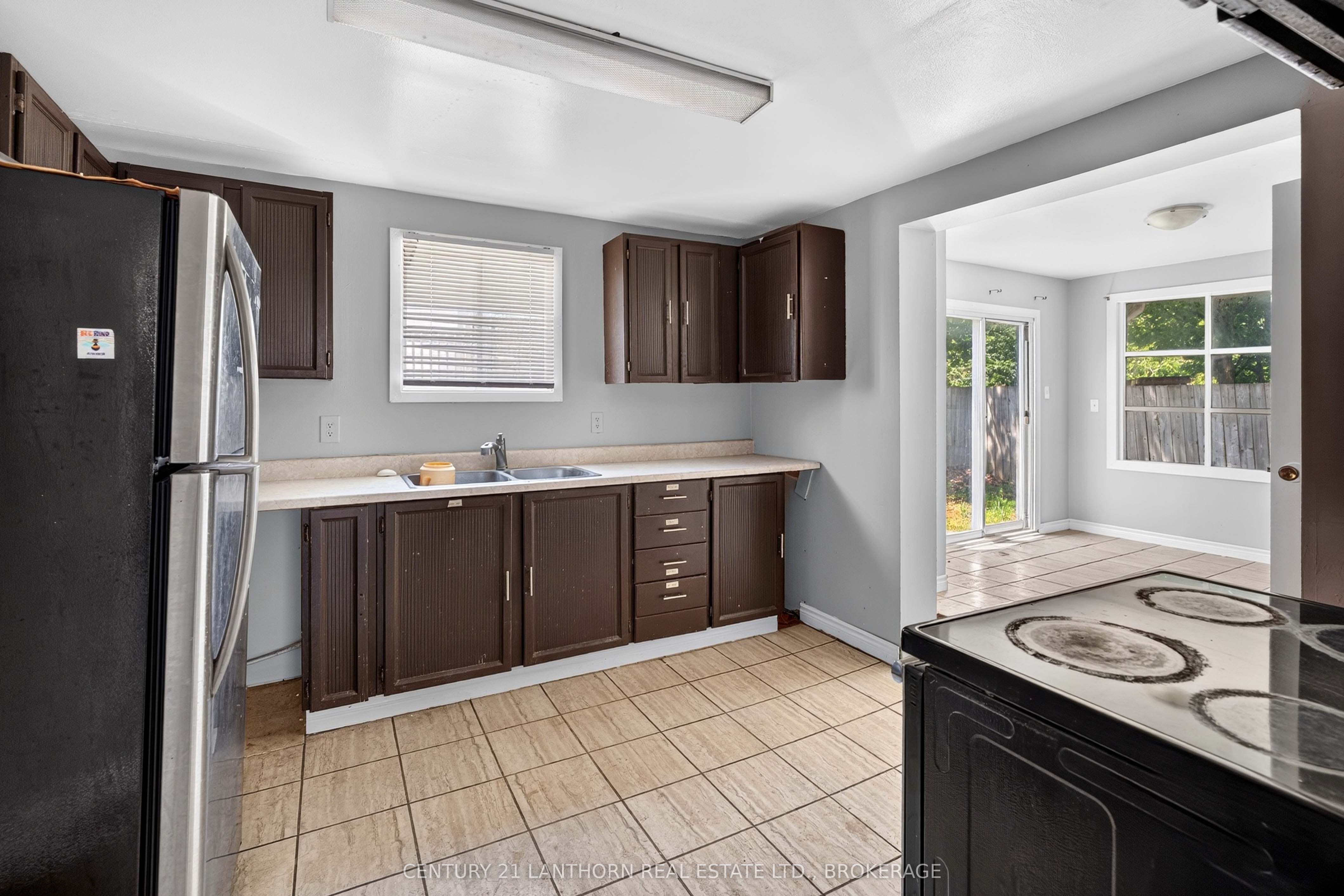 139 Drennan Street Property Photo 6
