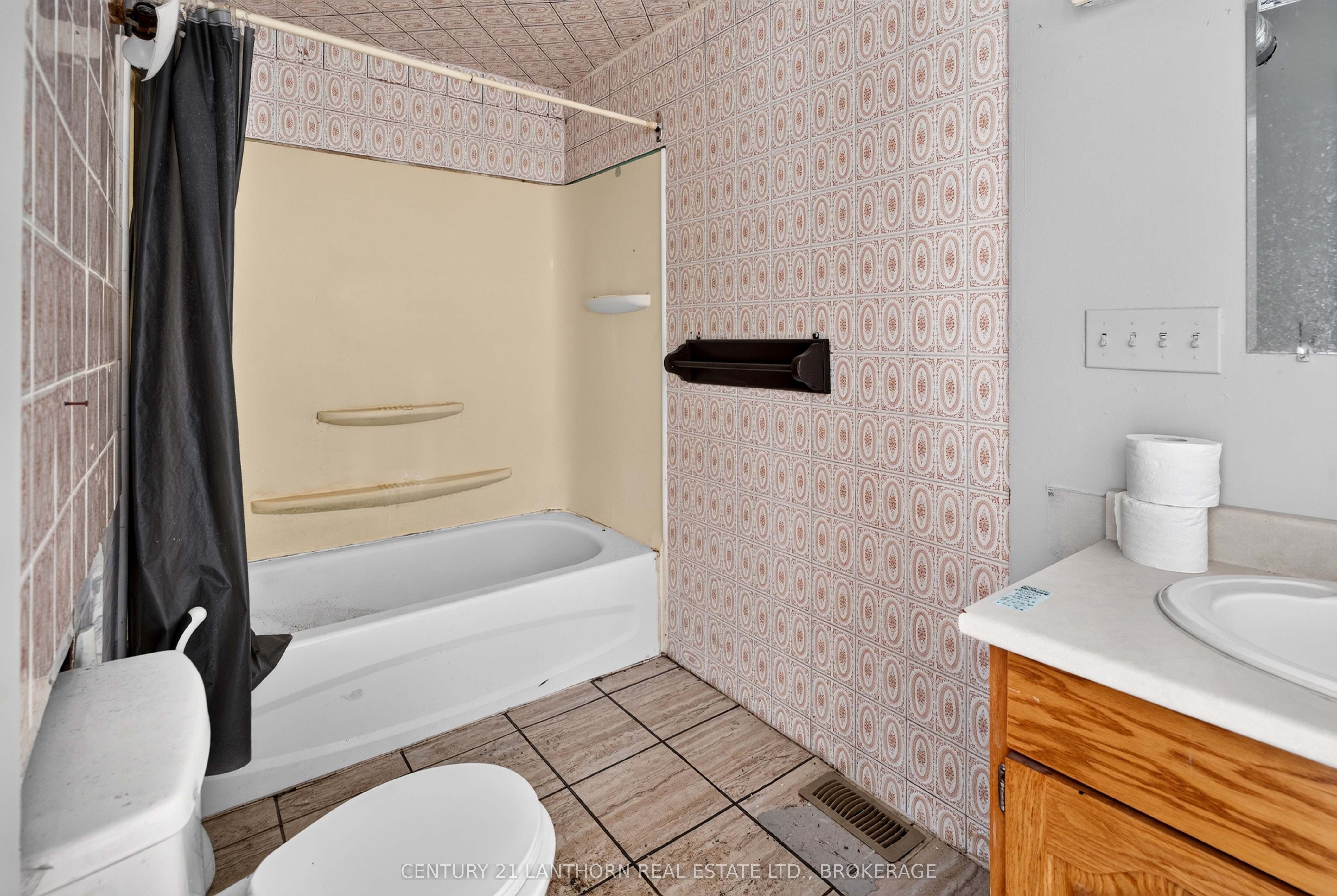 139 Drennan Street Property Photo 9