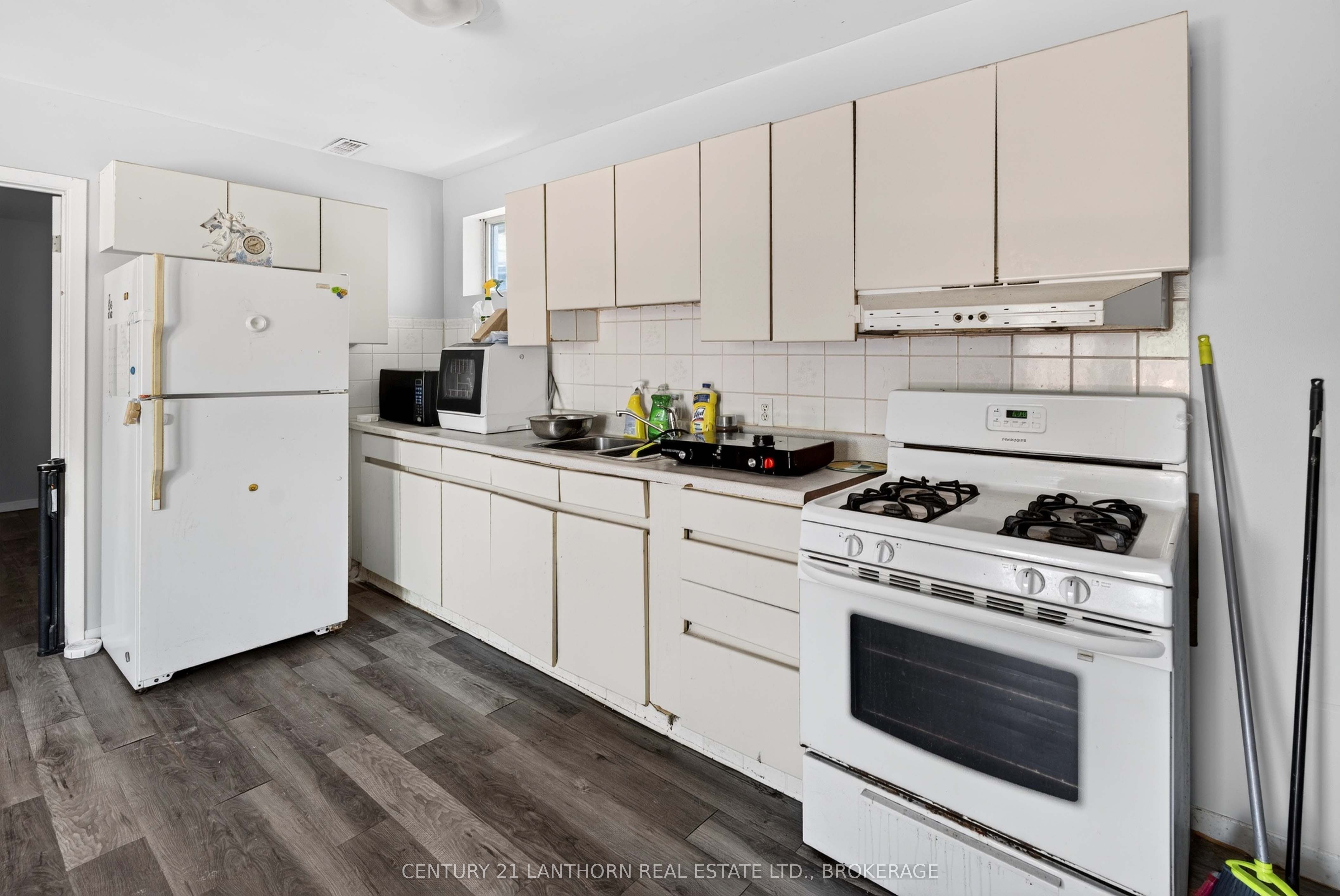 139 Drennan Street Property Photo 16