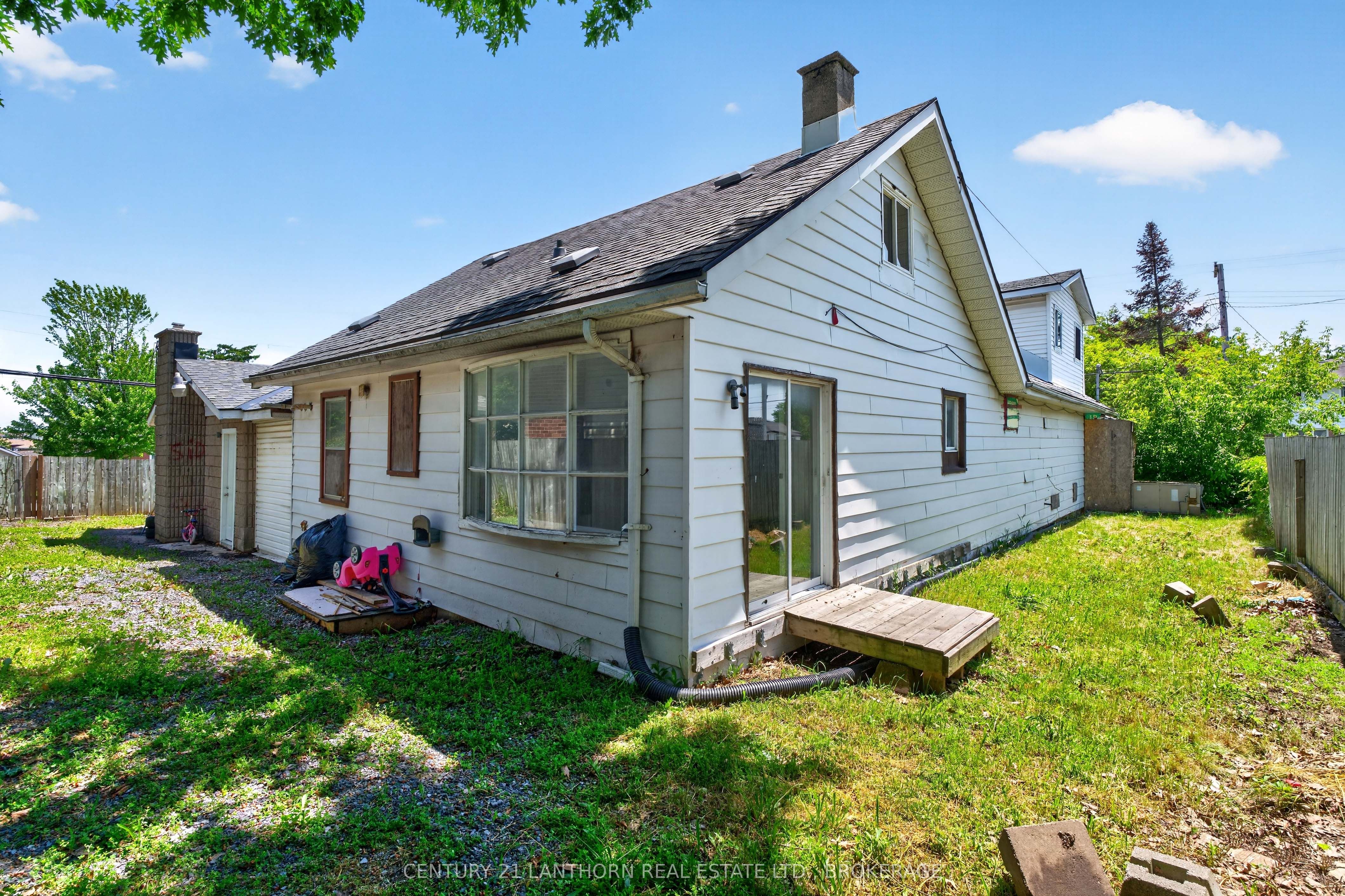 139 Drennan Street Property Photo 24