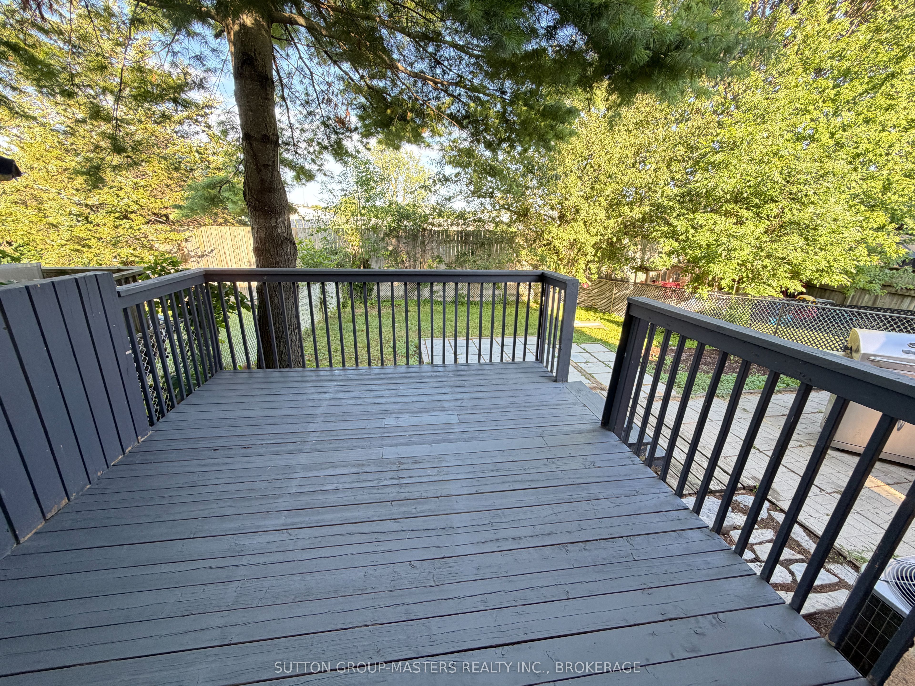 1124 Bittersweet Place Property Photo 19