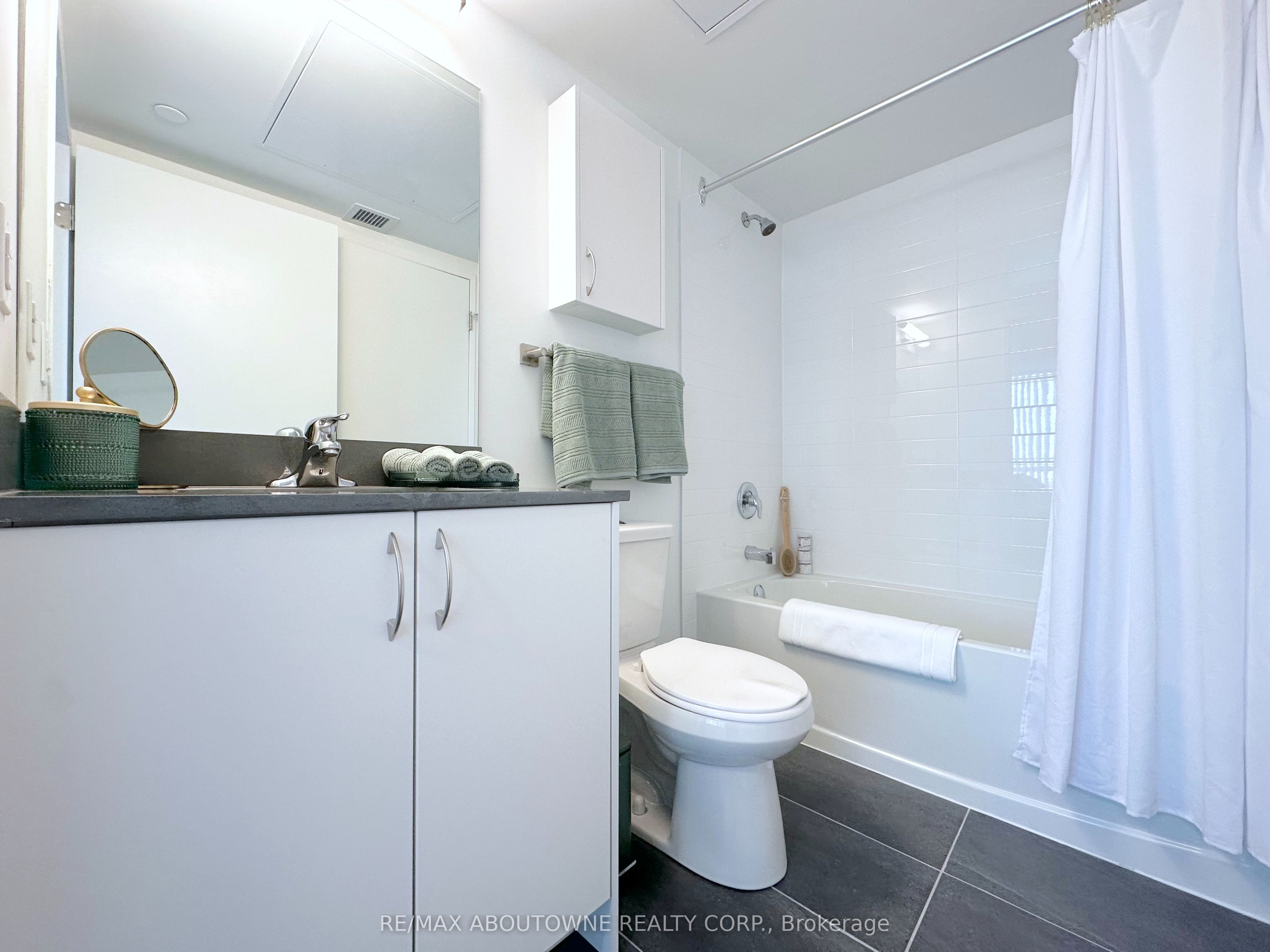 375 South Street 224 Property Photo 8