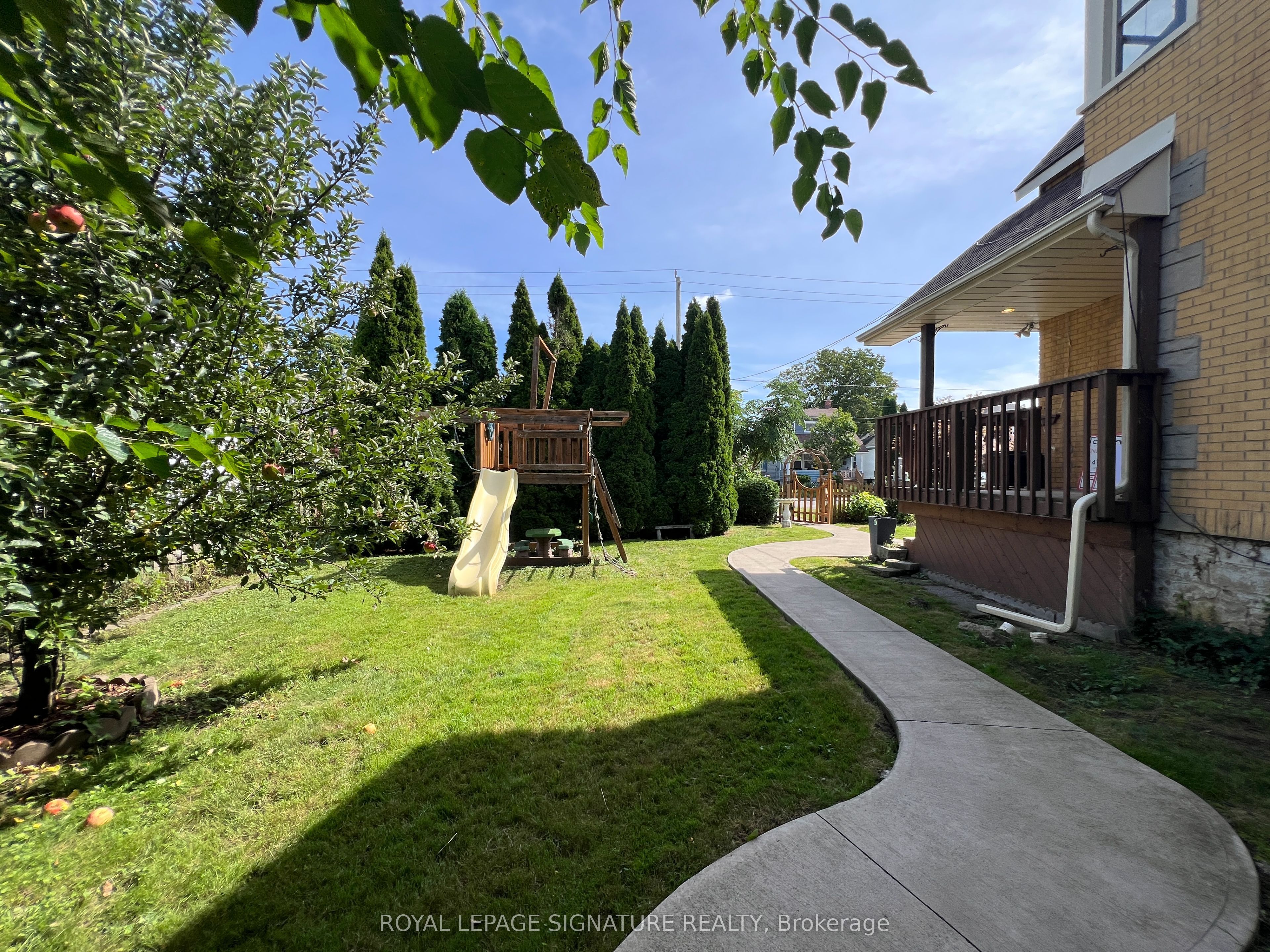 141 York Street Property Photo 3