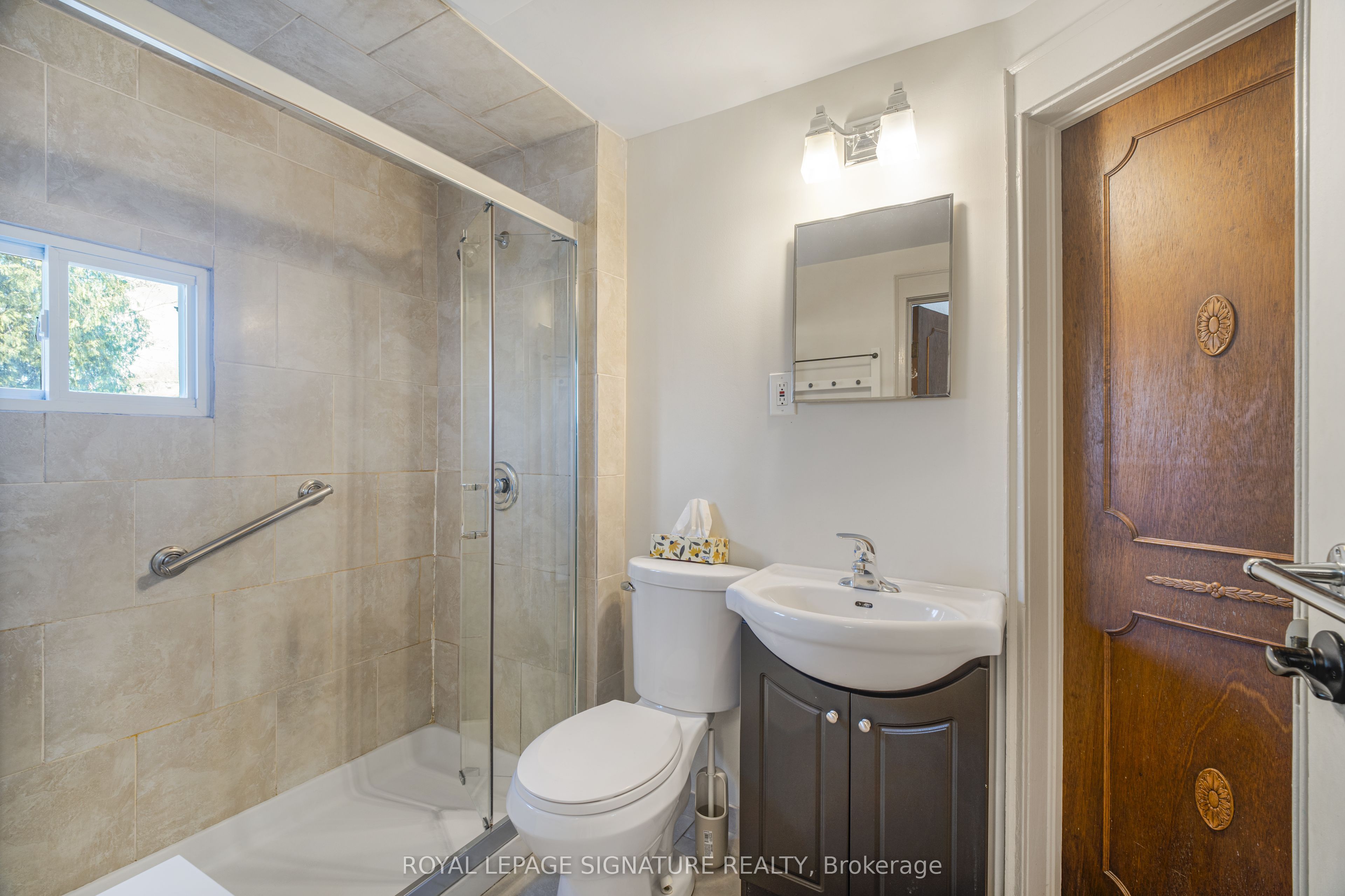 141 York Street Property Photo 13