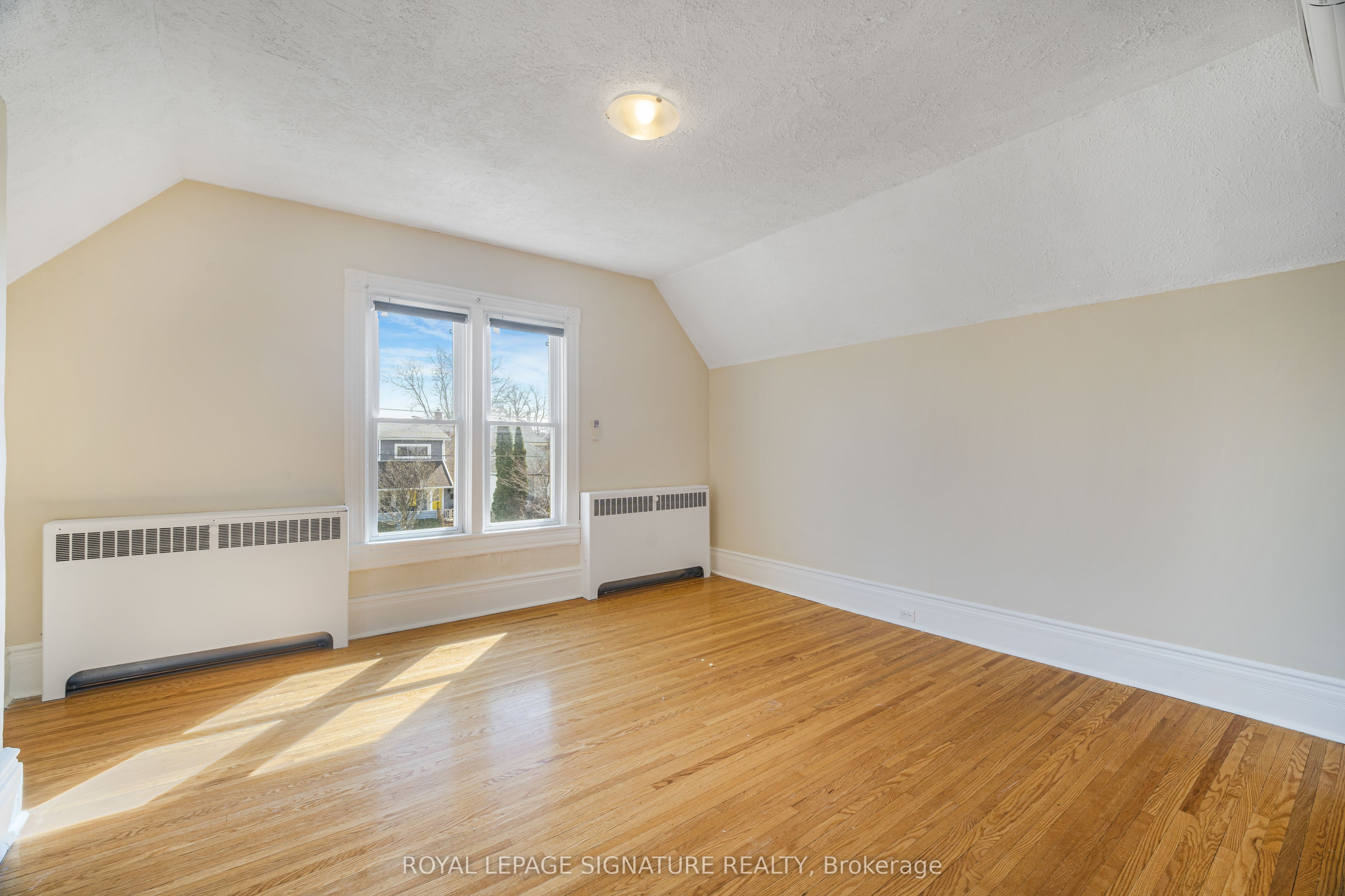 141 York Street Property Photo 23