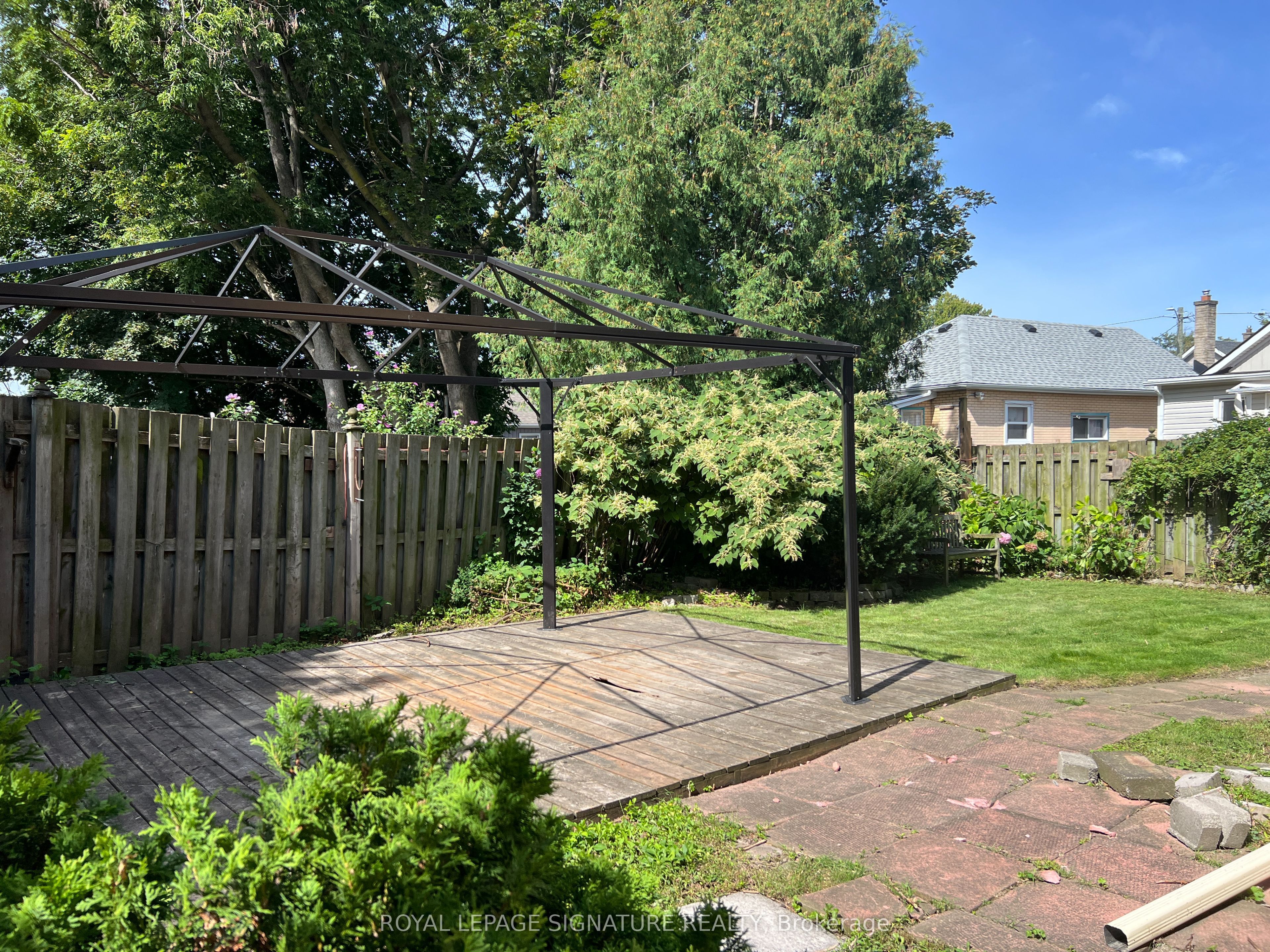 141 York Street Property Photo 34