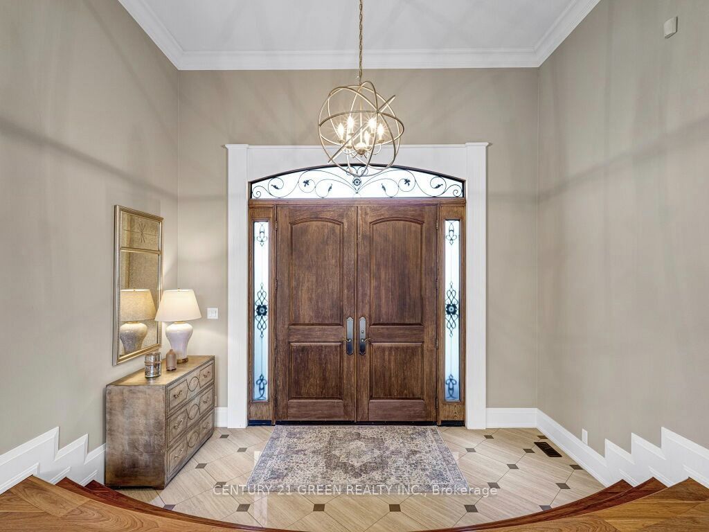39 Brookhaven Crescent Property Photo 6