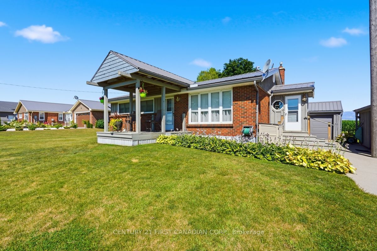 22656 Queens Line Property Photo 6