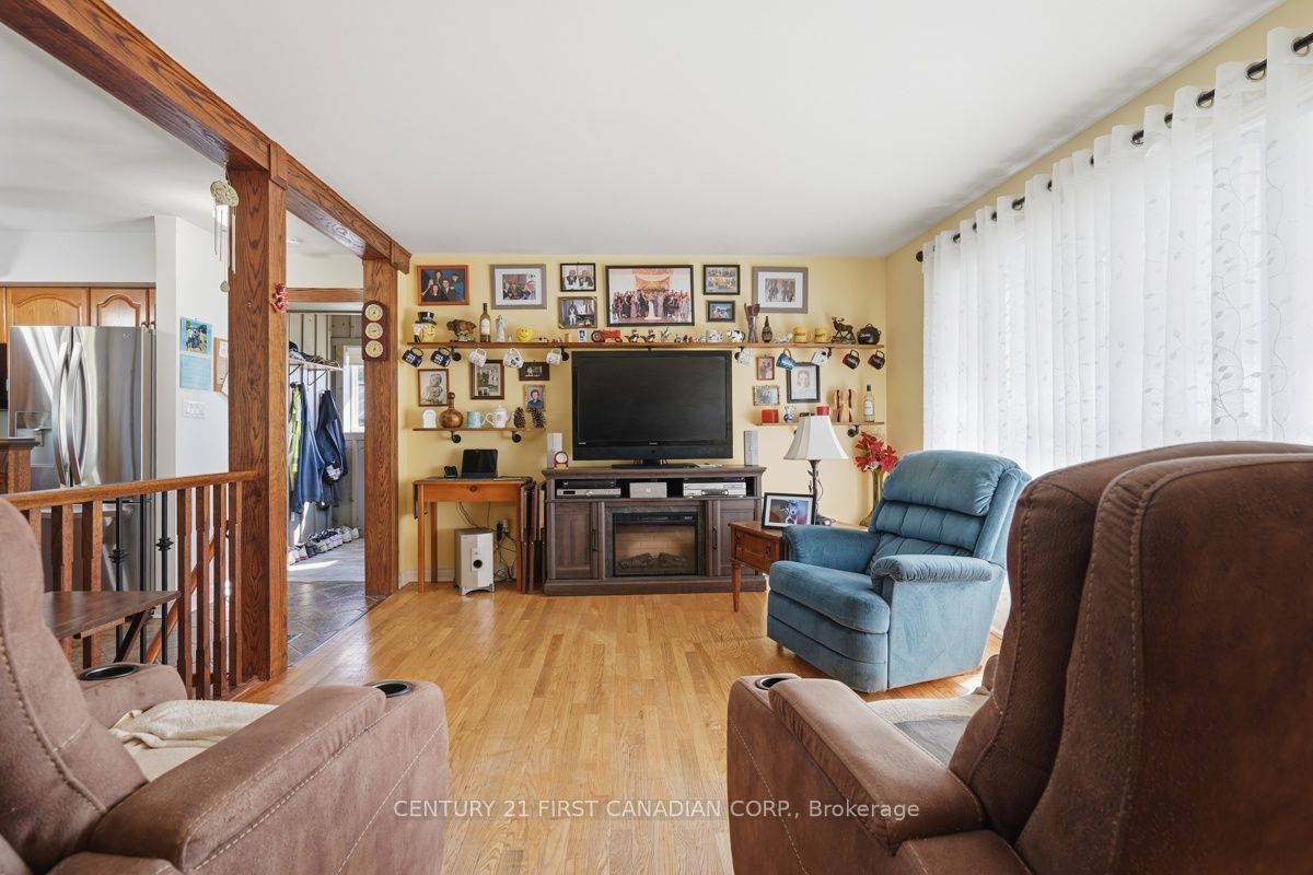 22656 Queens Line Property Photo 10