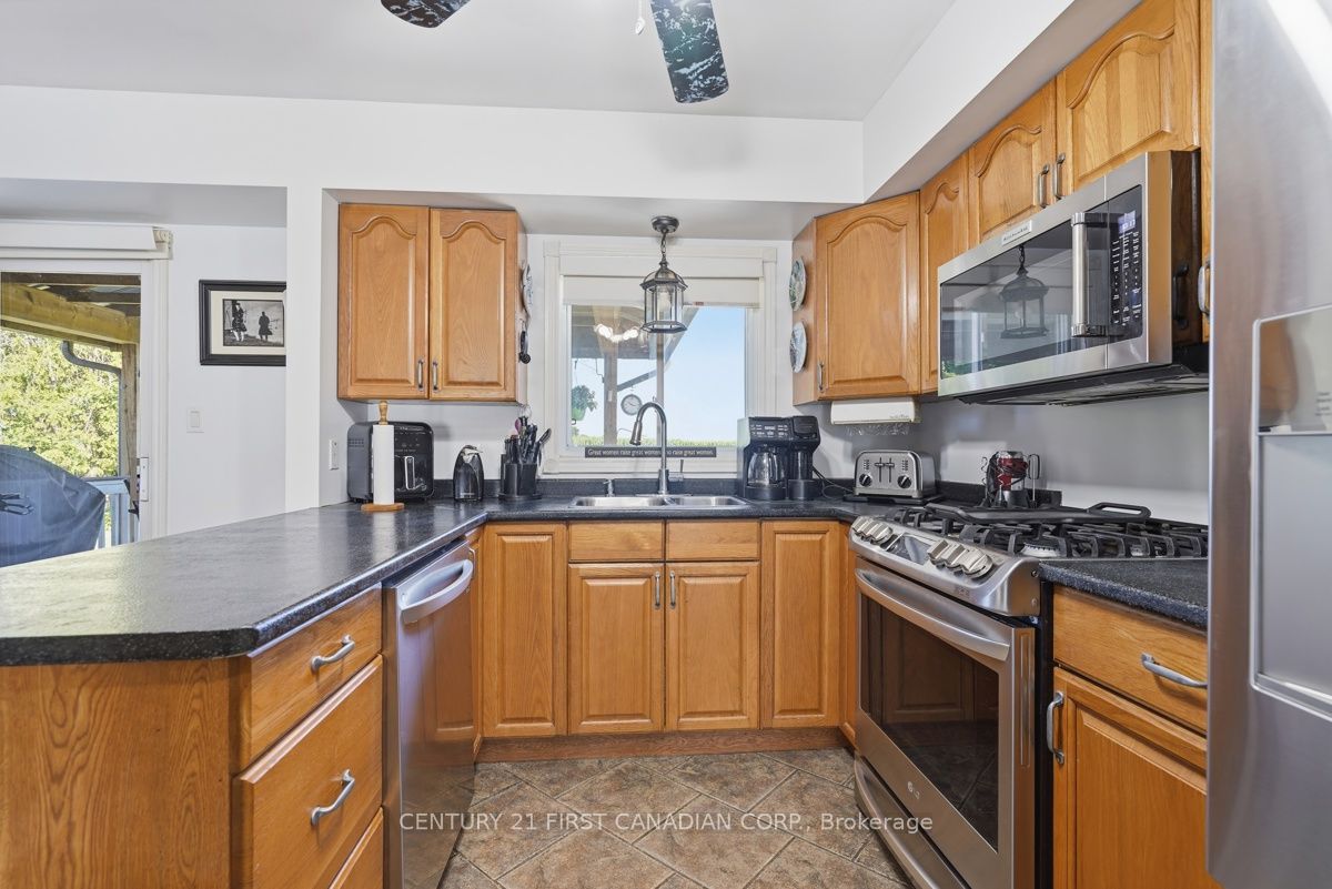 22656 Queens Line Property Photo 14