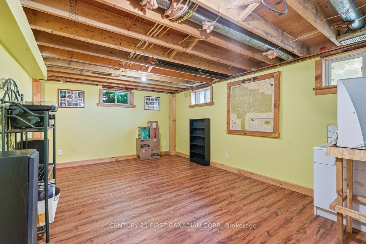 22656 Queens Line Property Photo 23