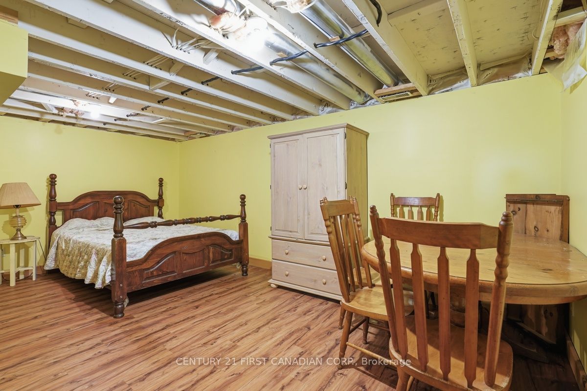 22656 Queens Line Property Photo 25