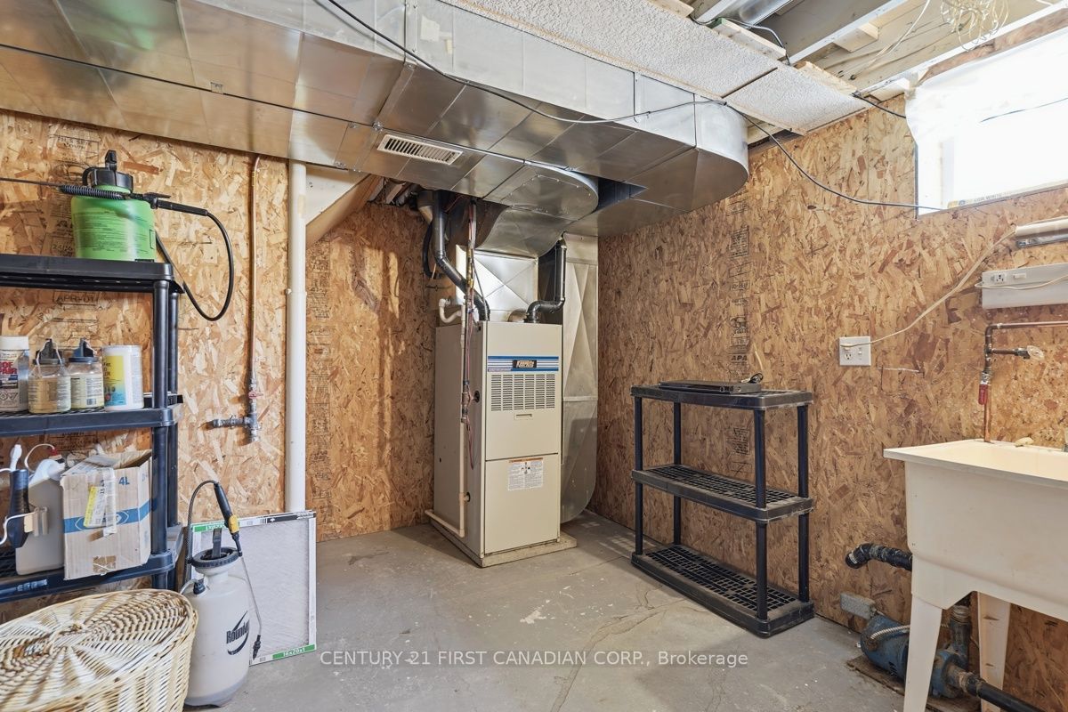 22656 Queens Line Property Photo 27