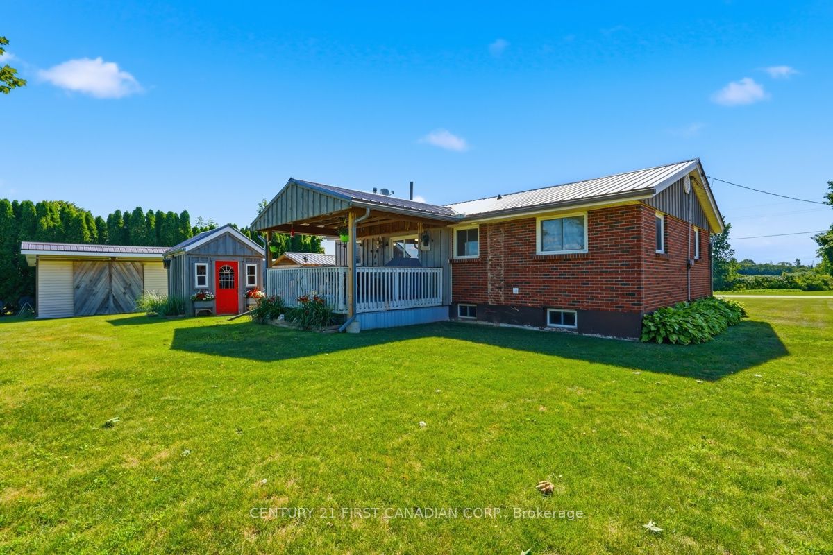 22656 Queens Line Property Photo 32