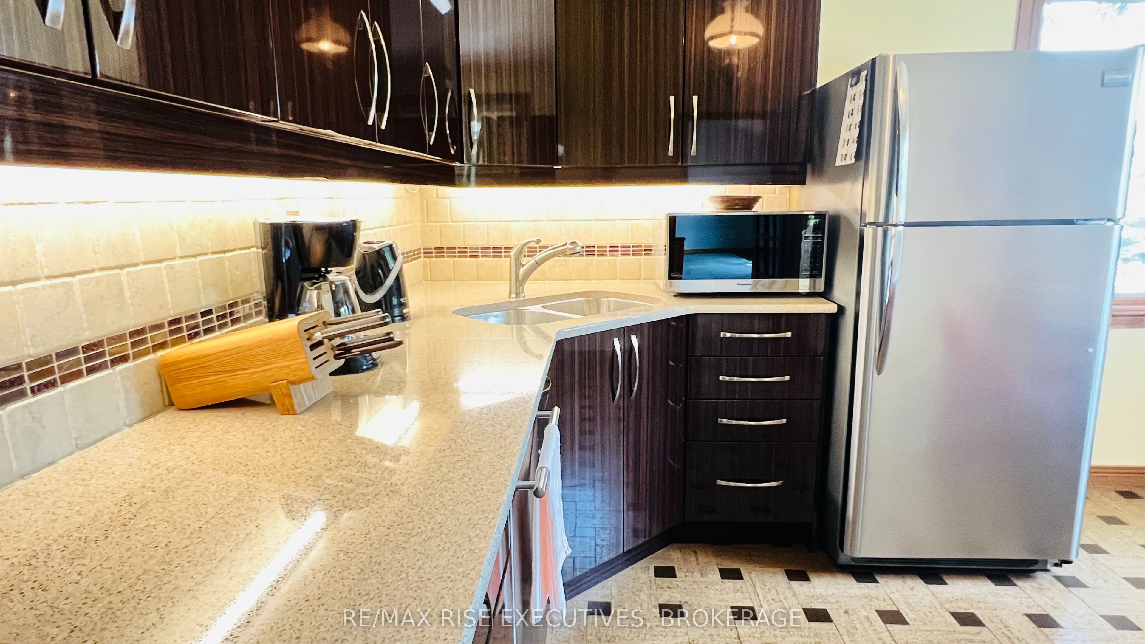 61 Conacher Drive Property Photo 10