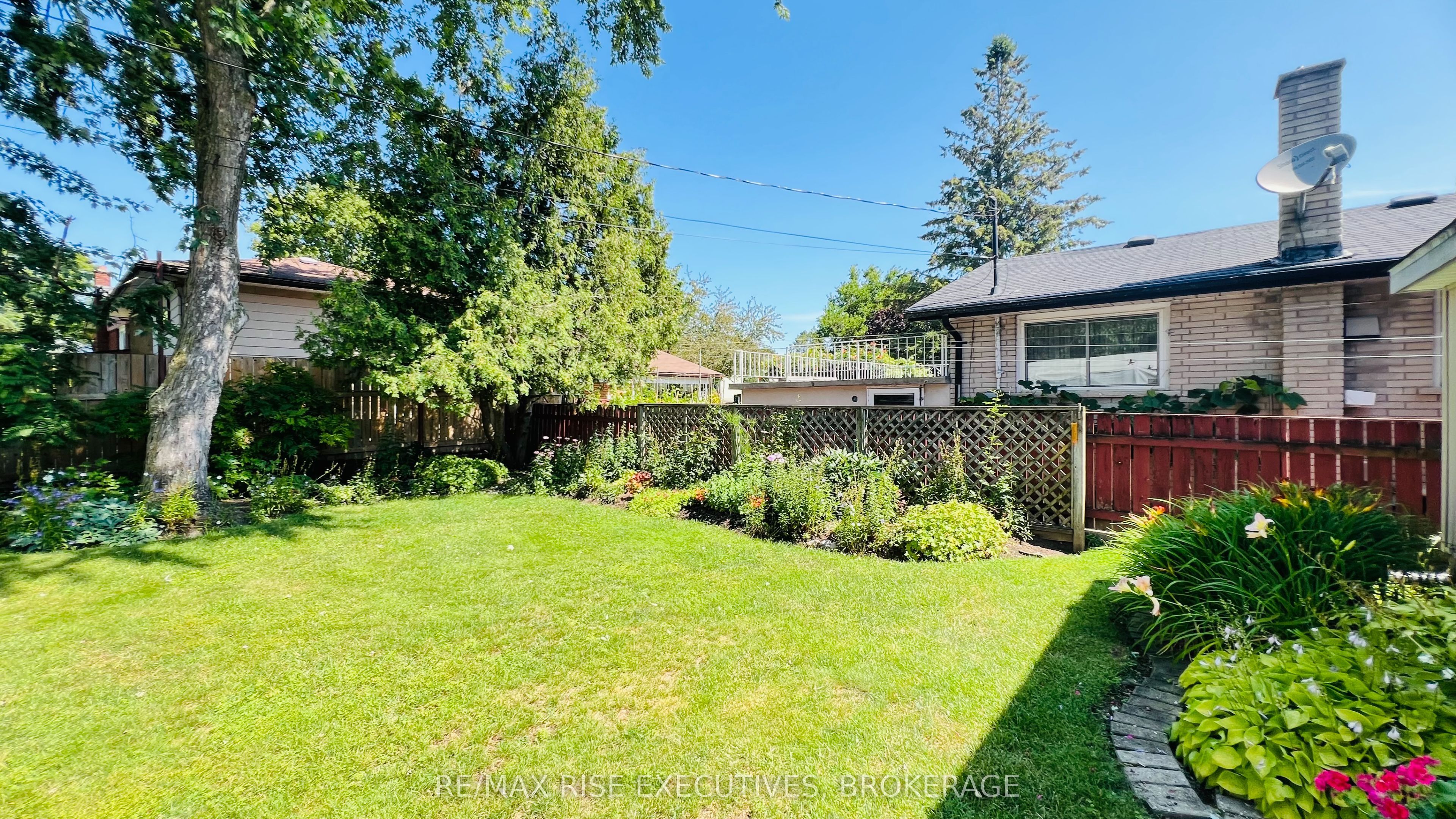 61 Conacher Drive Property Photo 40