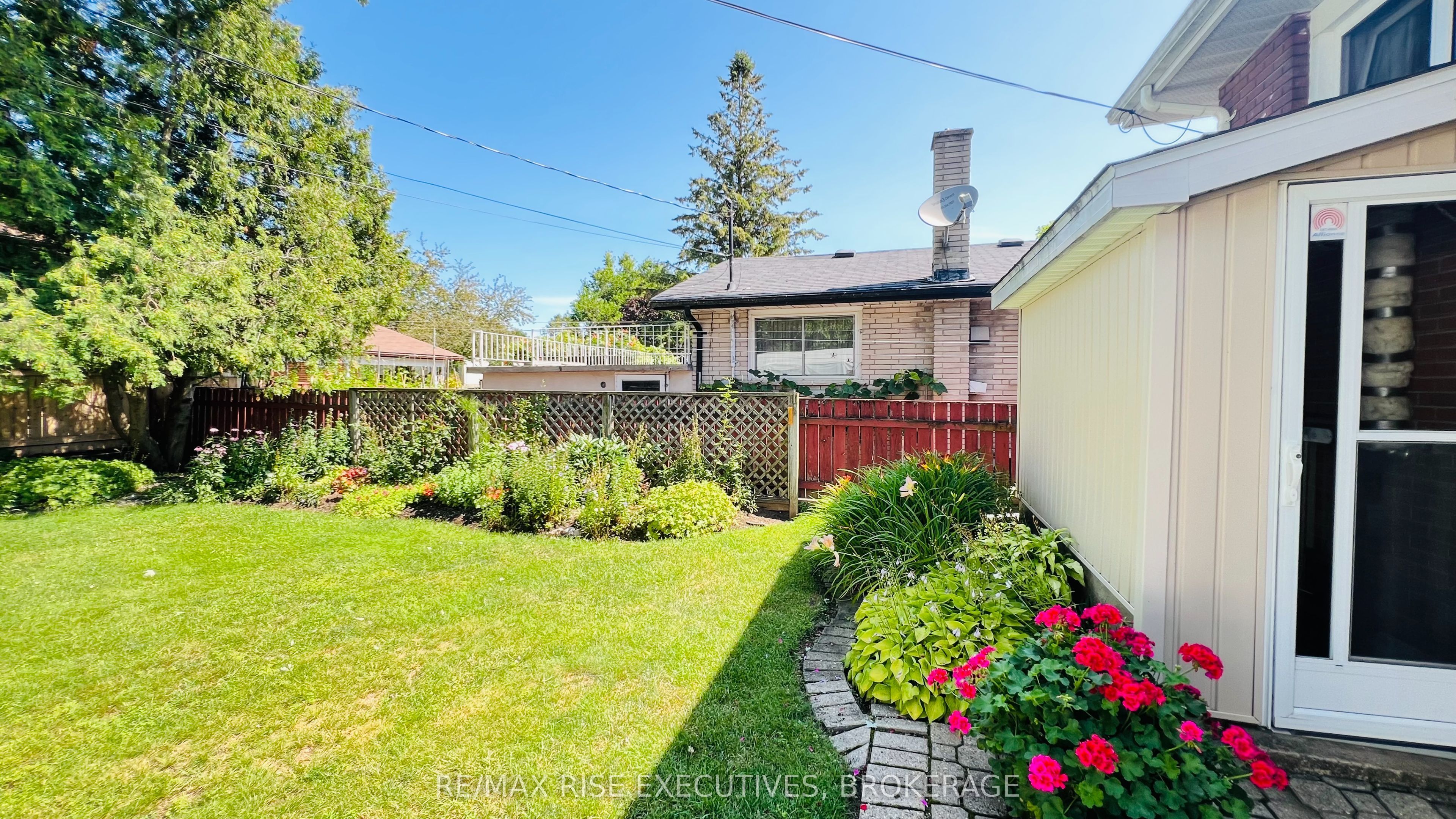 61 Conacher Drive Property Photo 47