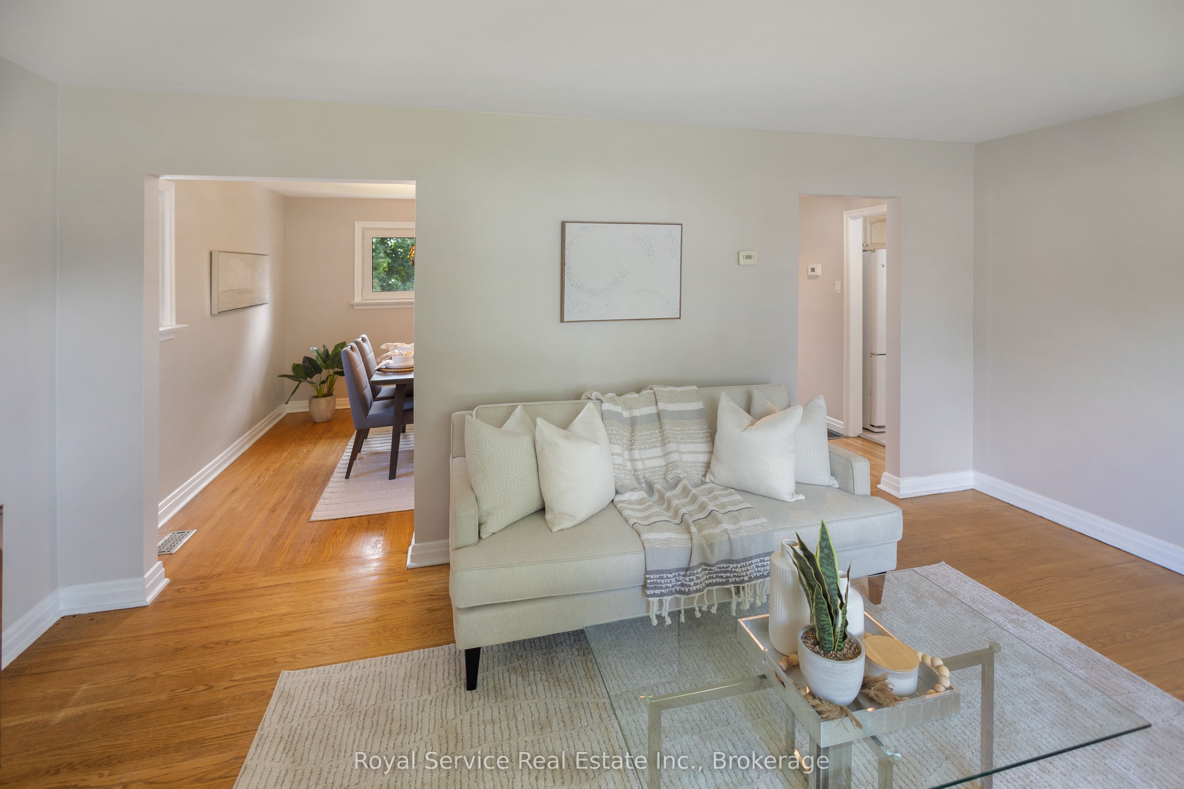 558 Burnham Street Property Photo 12