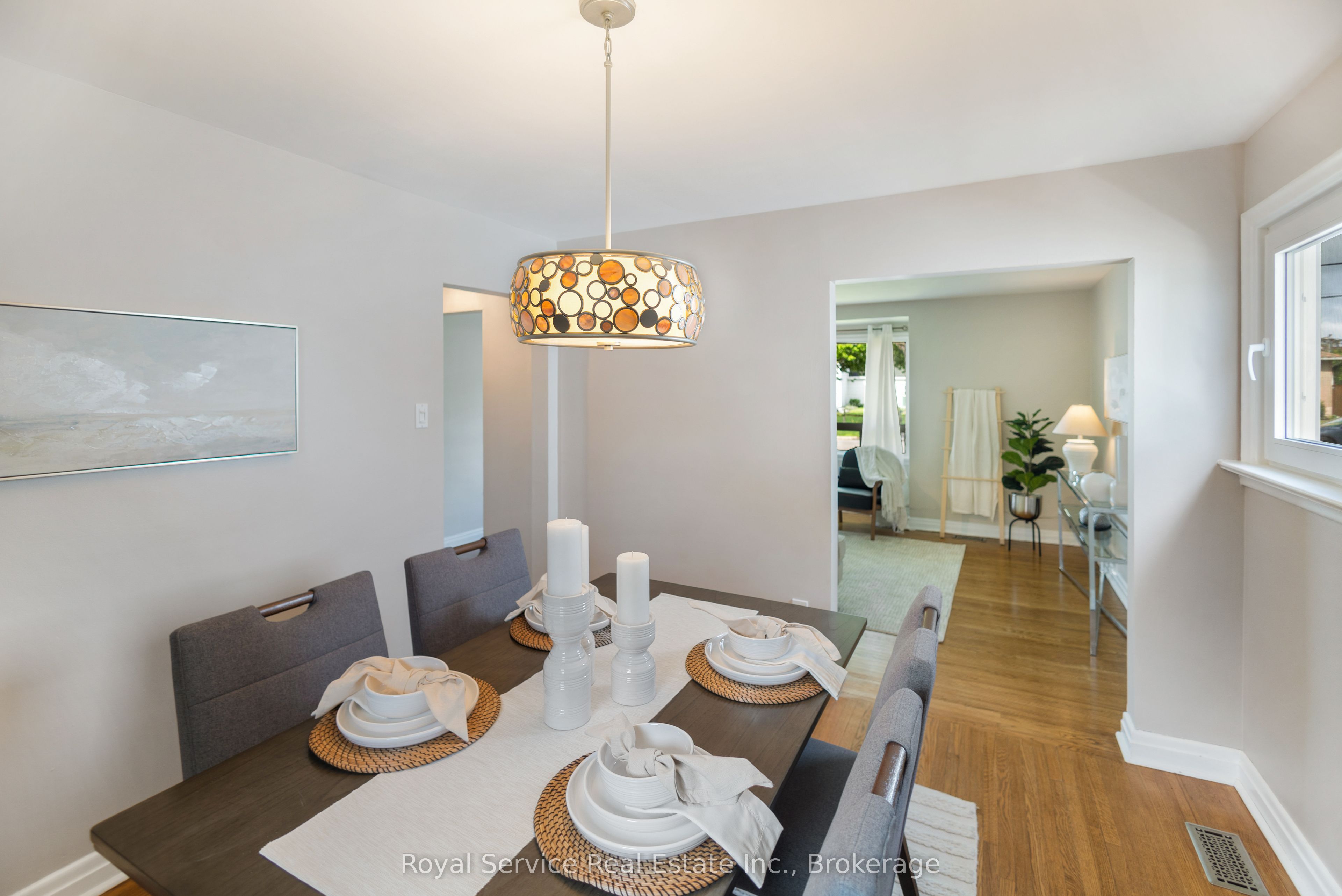558 Burnham Street Property Photo 14