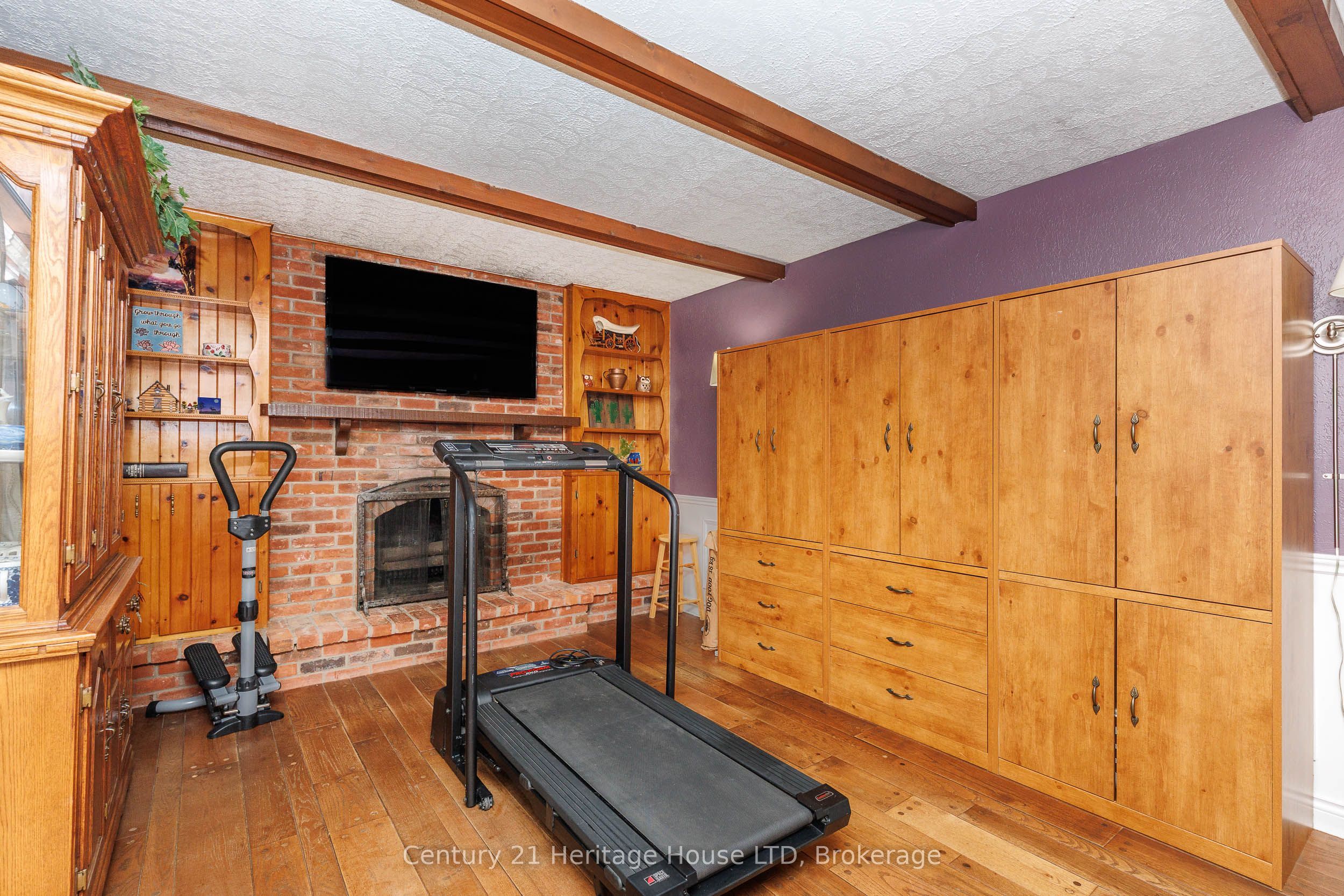 688 Daytona Drive Property Photo 16