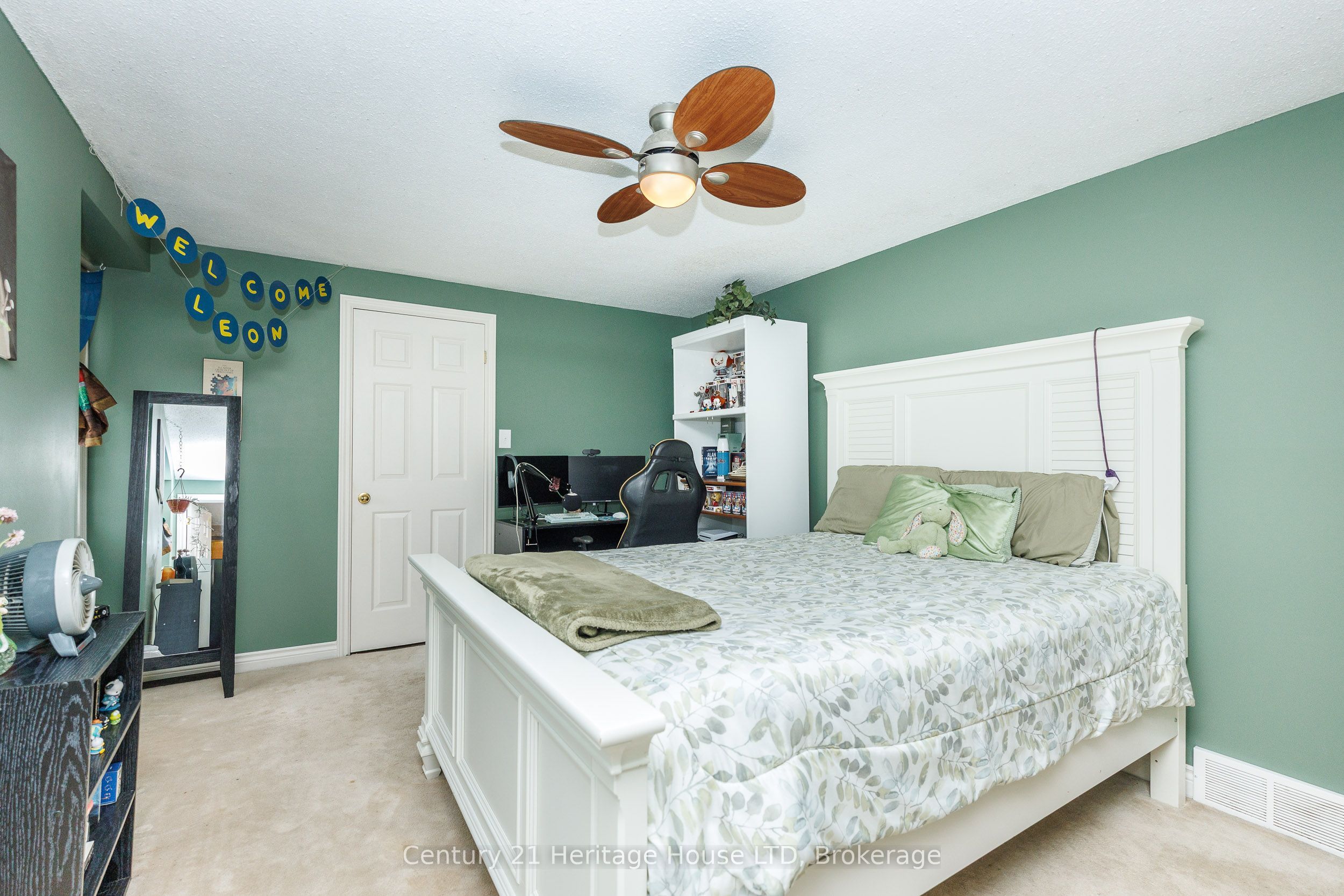 688 Daytona Drive Property Photo 19