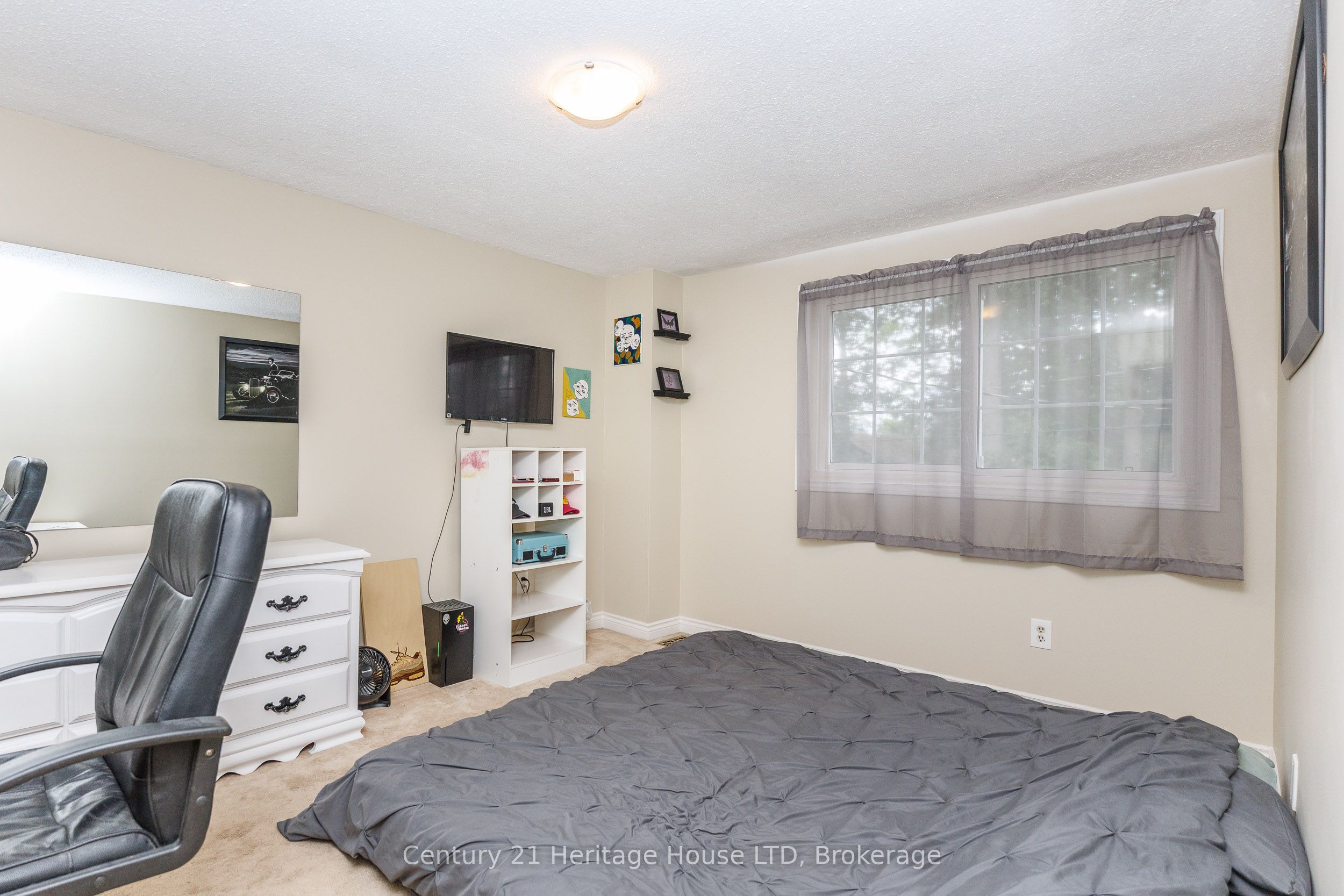 688 Daytona Drive Property Photo 24