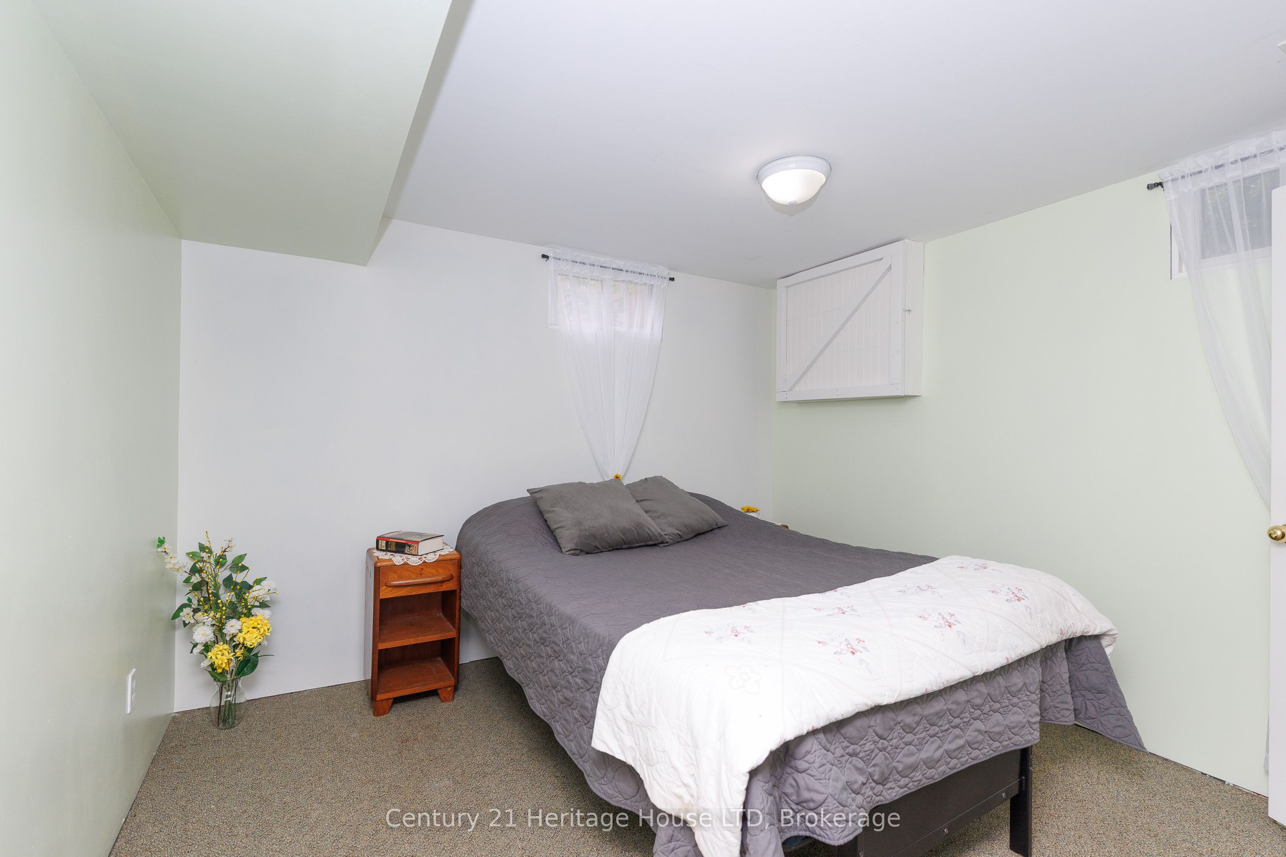 688 Daytona Drive Property Photo 29