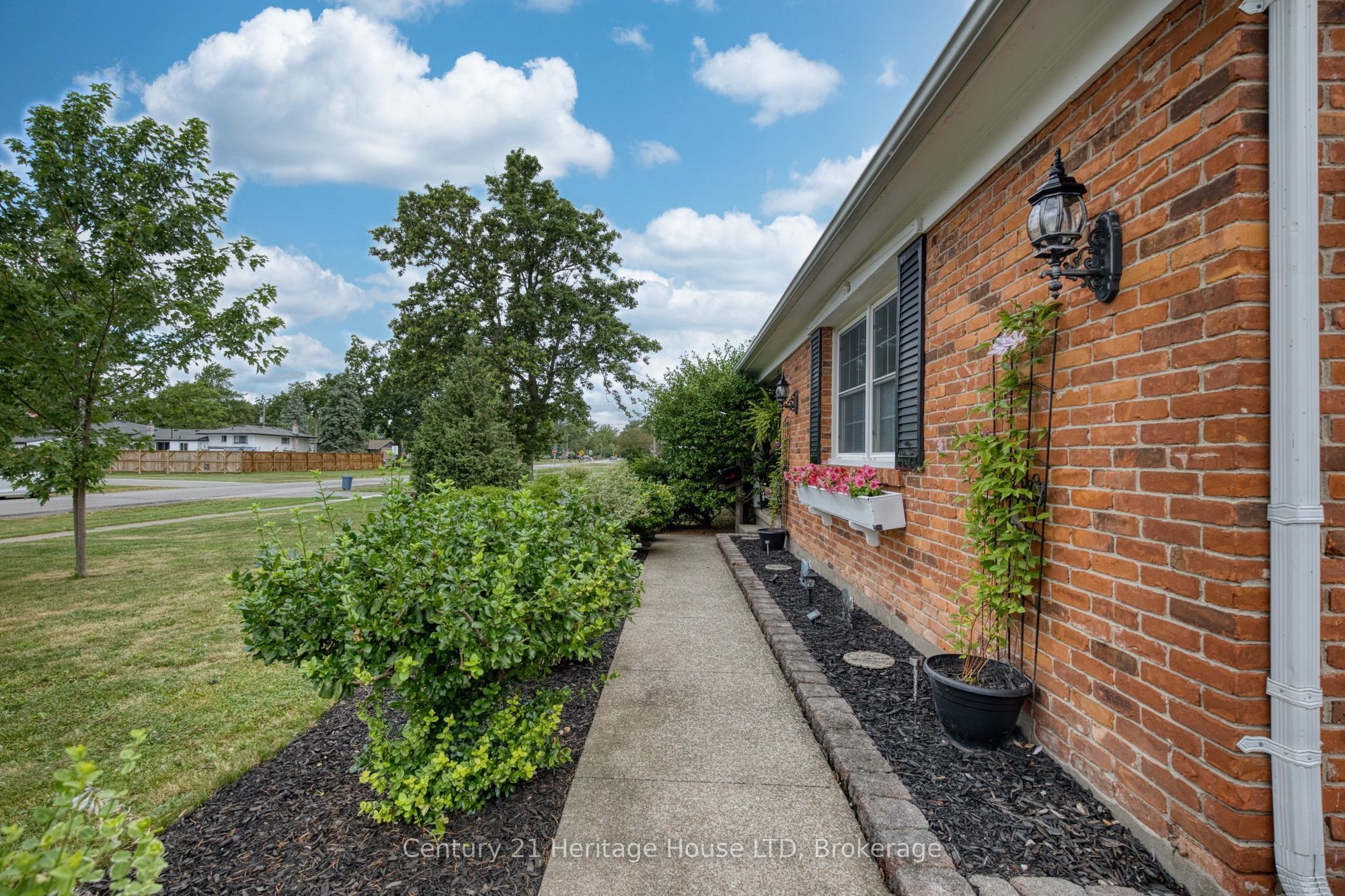 688 Daytona Drive Property Photo 41