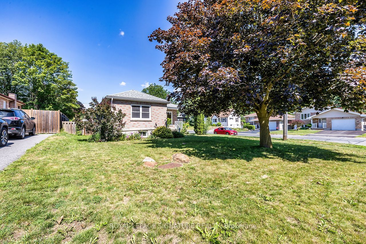 812 Schneider Place Property Photo 1