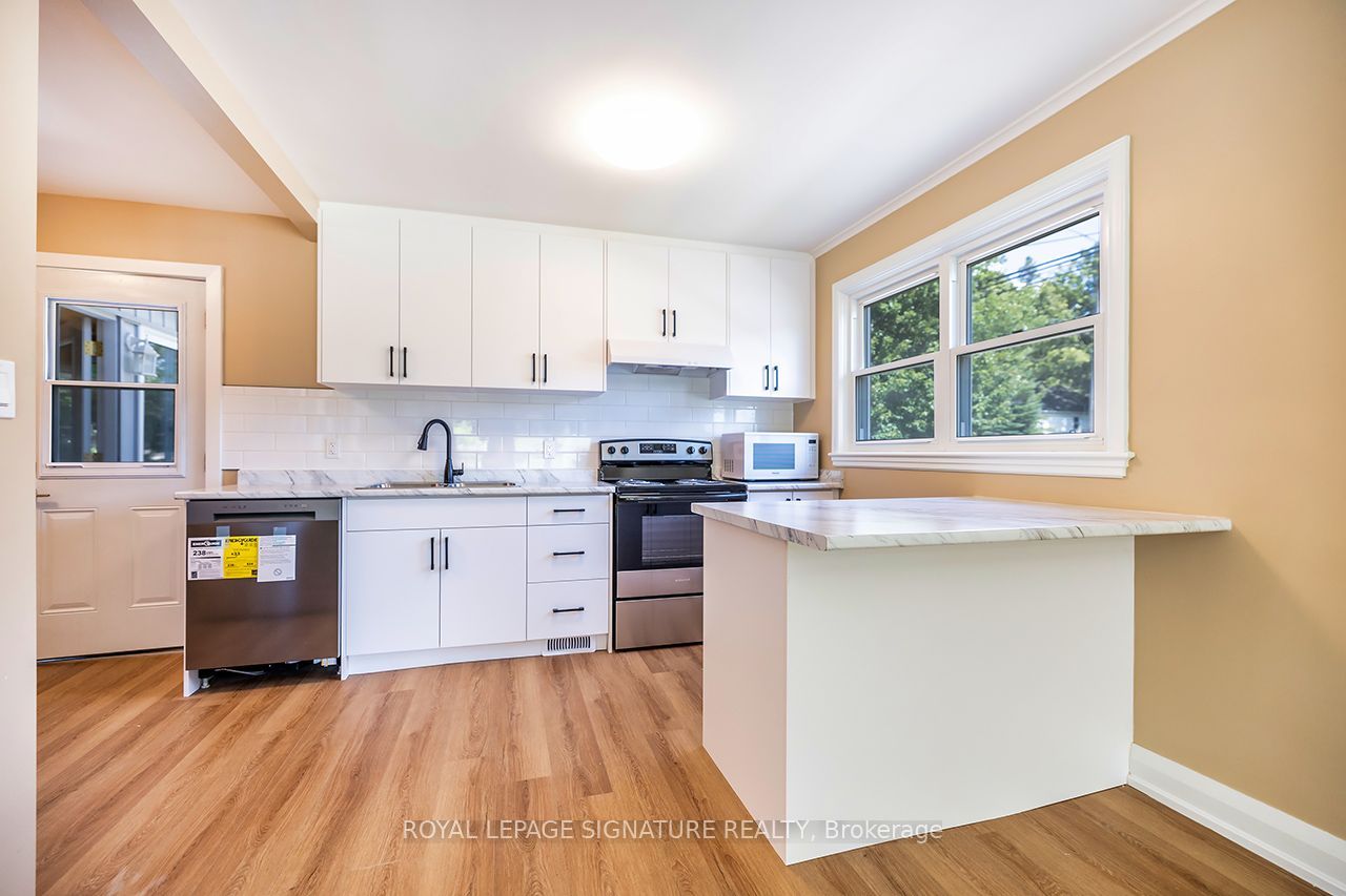 812 Schneider Place Property Photo 8