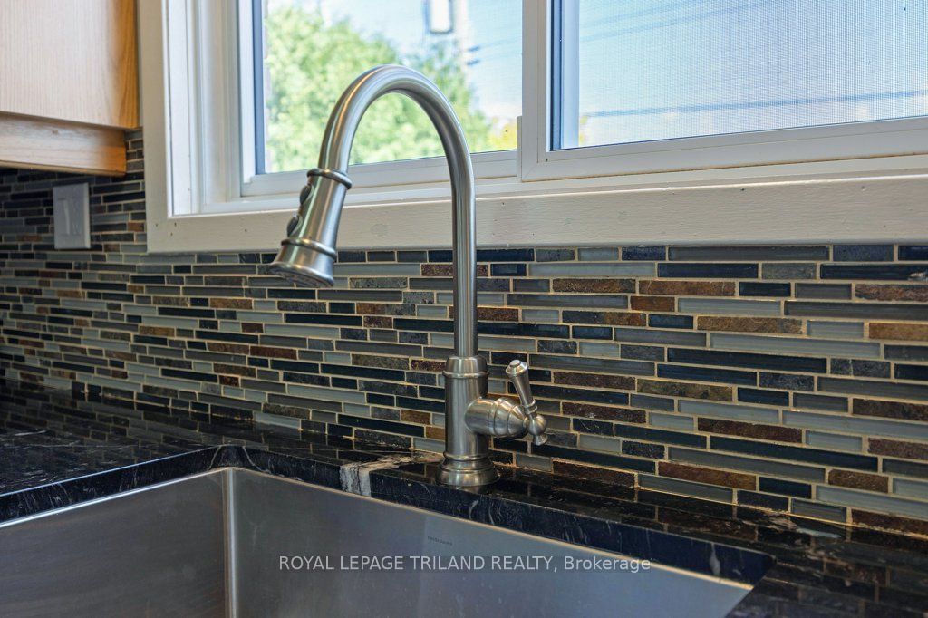 10201 Lynhurst Park Drive Property Photo 17