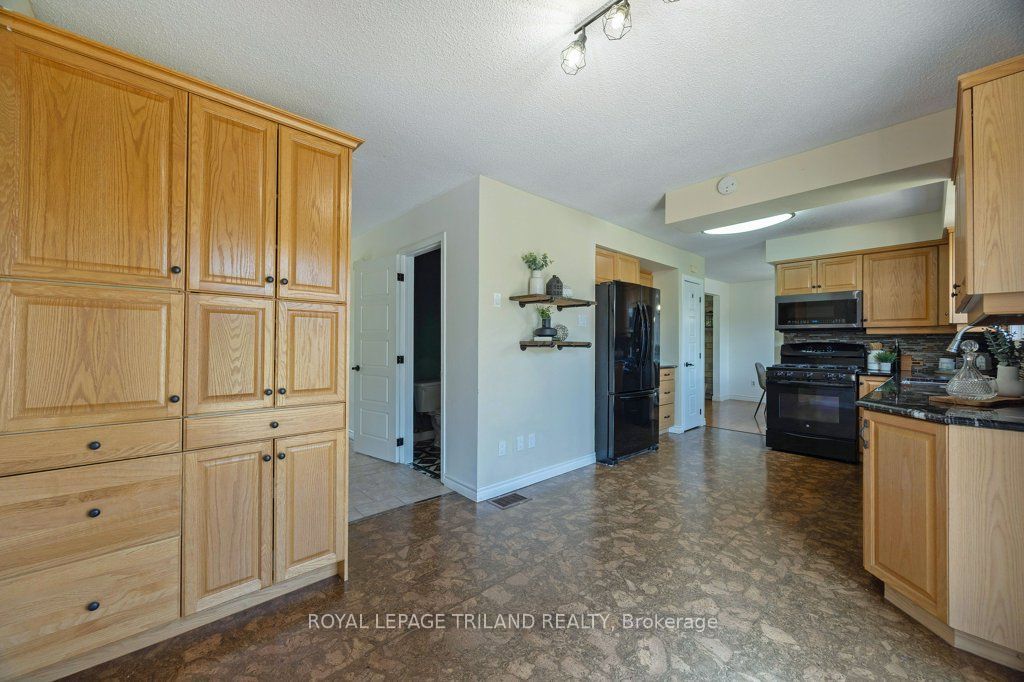 10201 Lynhurst Park Drive Property Photo 19