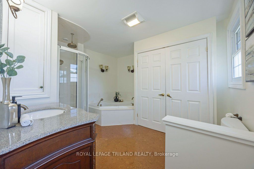 10201 Lynhurst Park Drive Property Photo 25